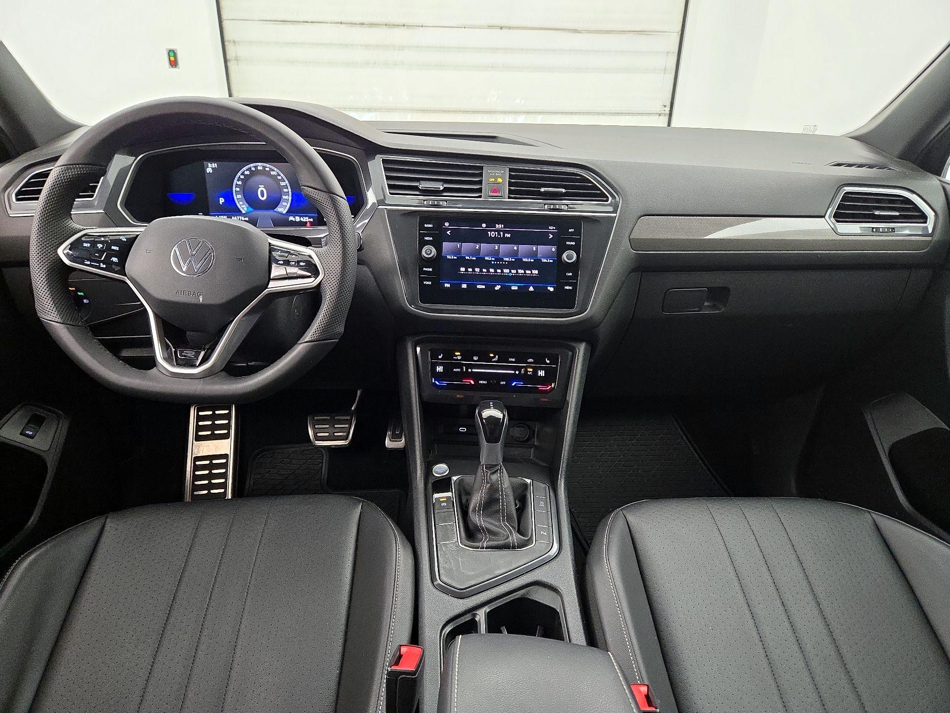 Thumbnail: 2022 Volkswagen Tiguan - 9