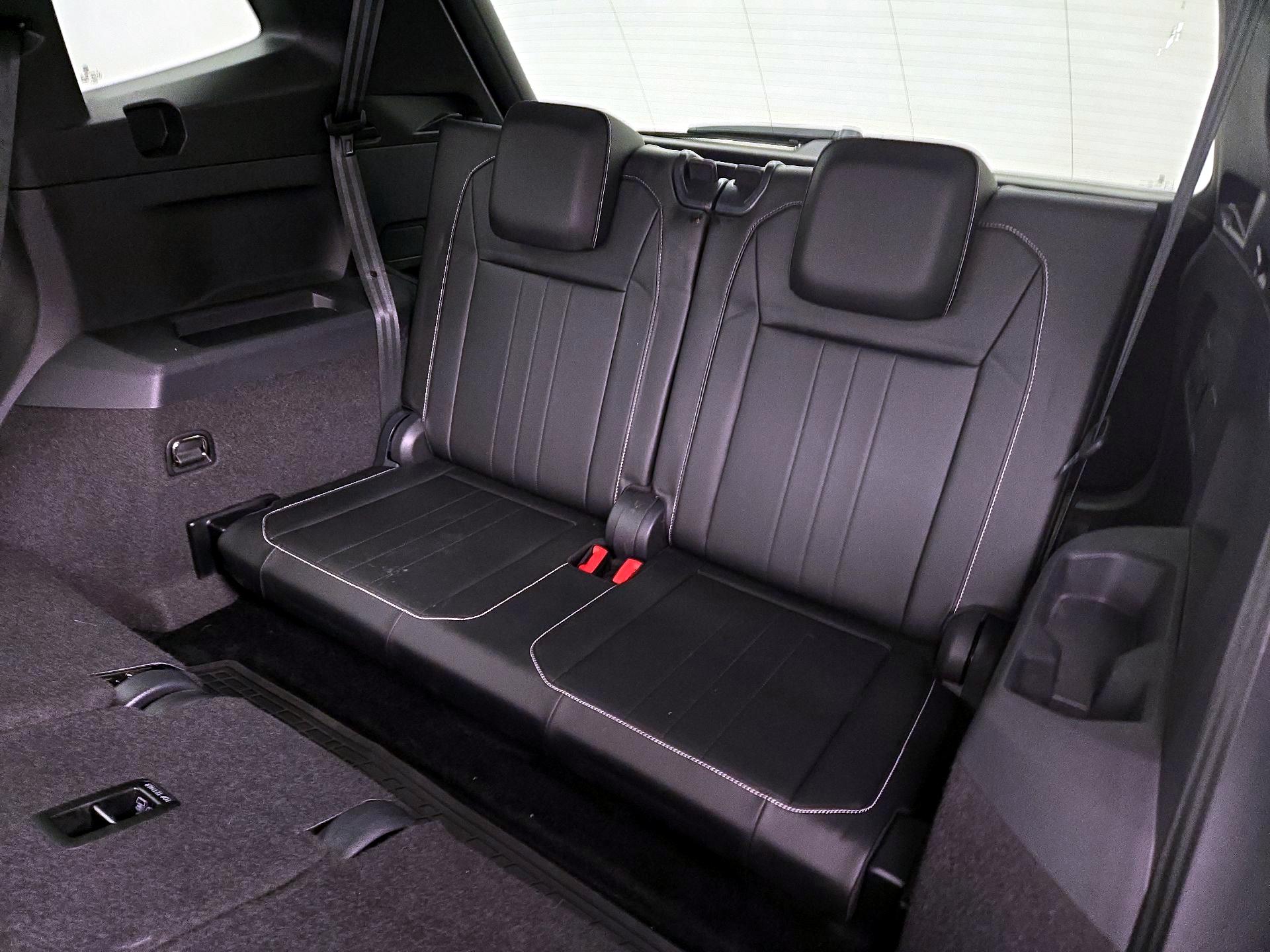 Thumbnail: 2022 Volkswagen Tiguan - 20