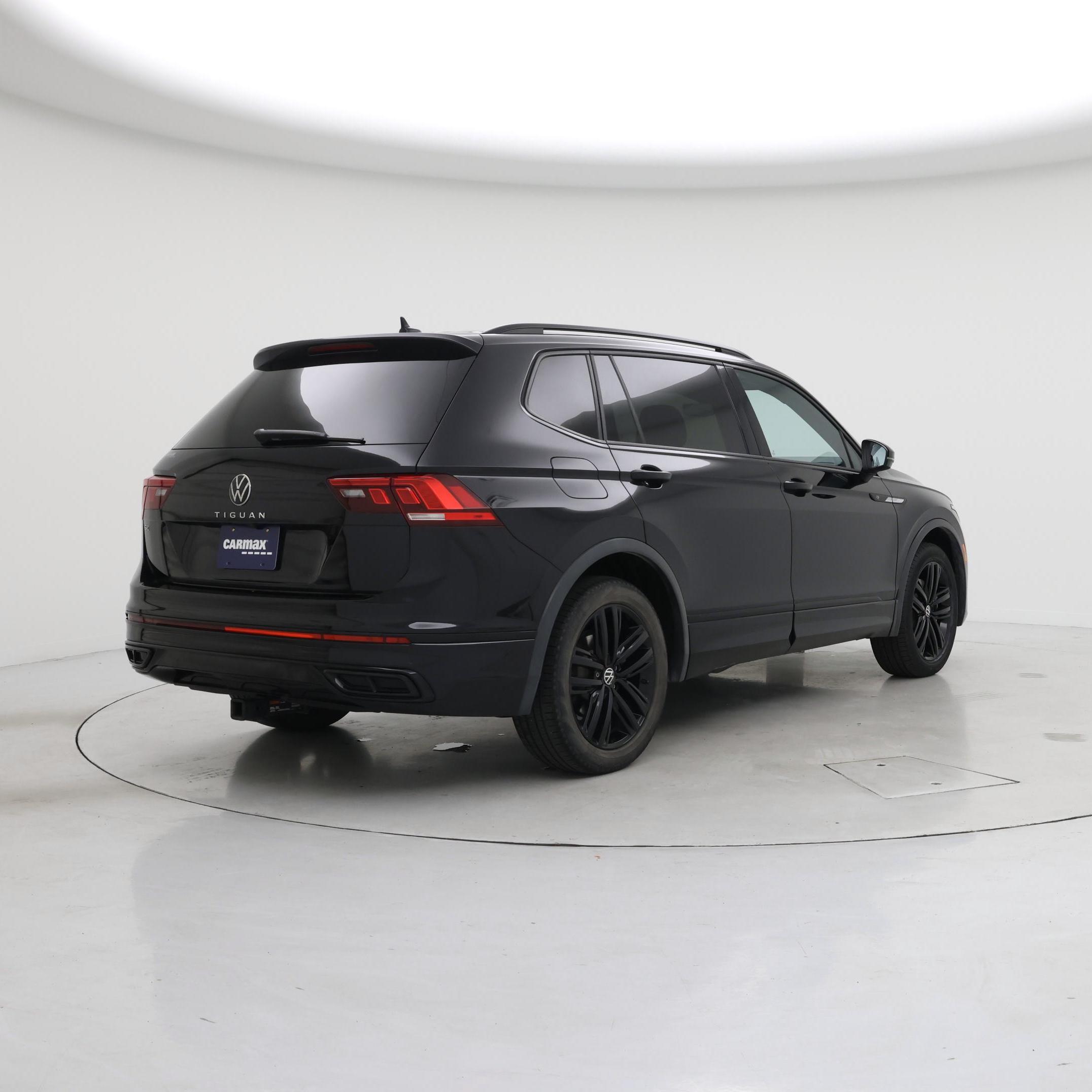 Thumbnail: 2022 Volkswagen Tiguan - 8