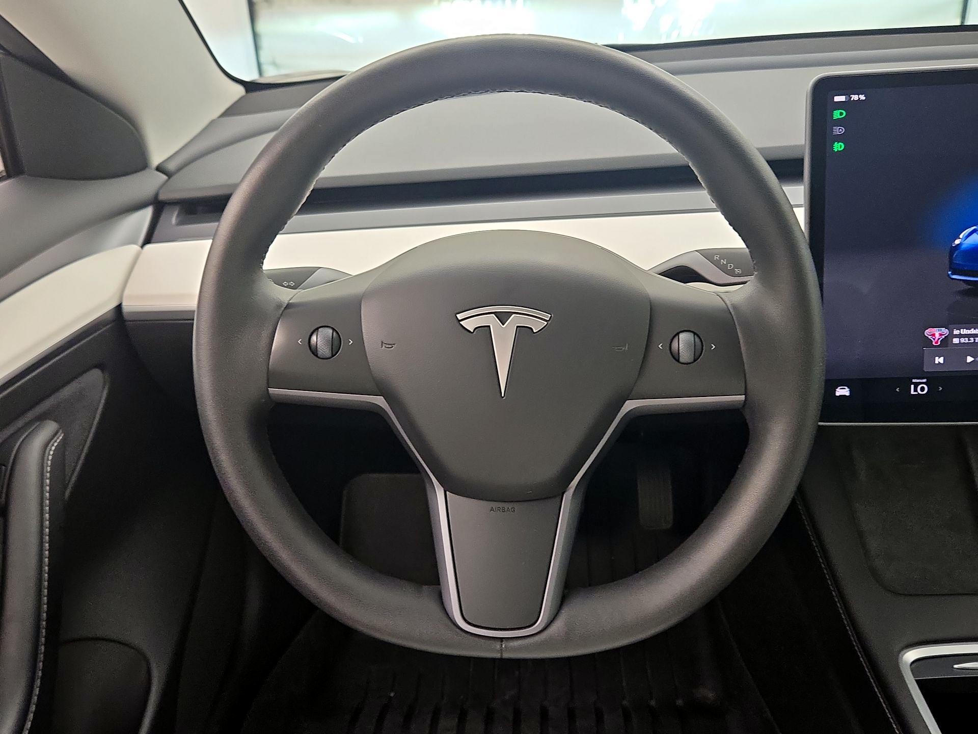 Thumbnail: 2023 Tesla Model 3 - 10