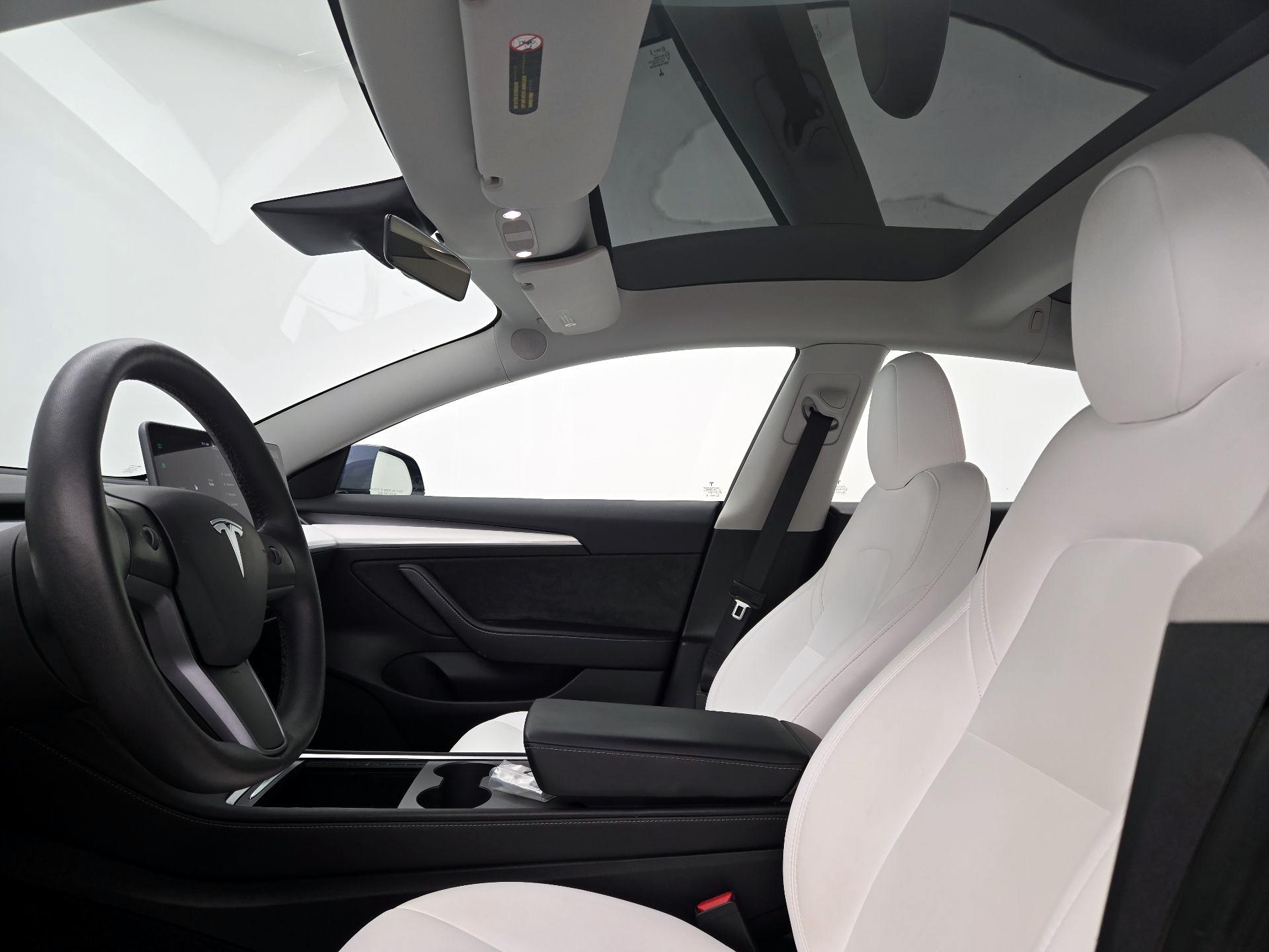 Thumbnail: 2023 Tesla Model 3 - 20