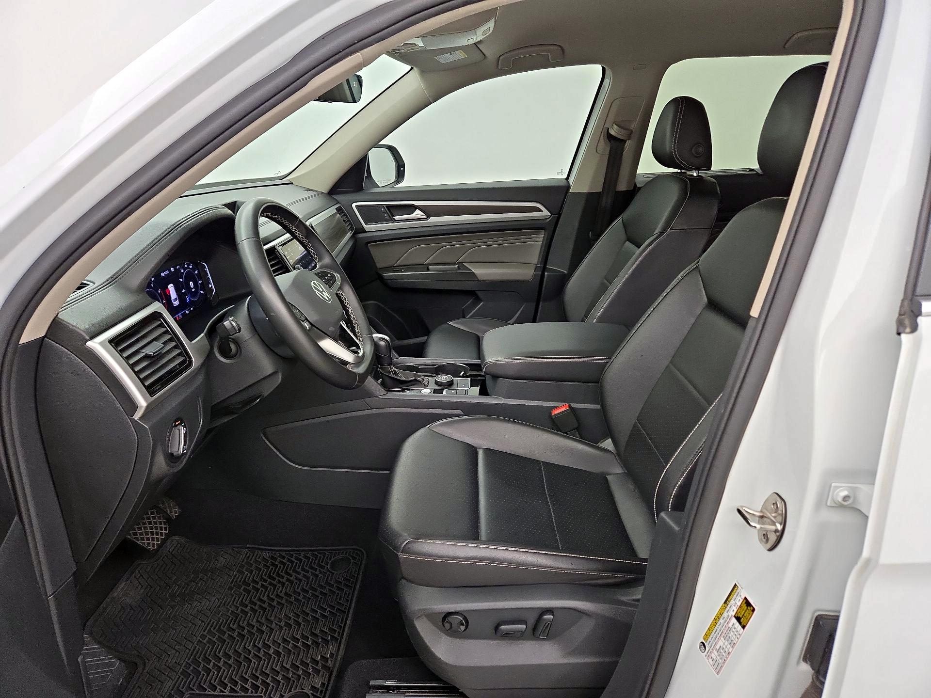 Thumbnail: 2022 Volkswagen Atlas - 11