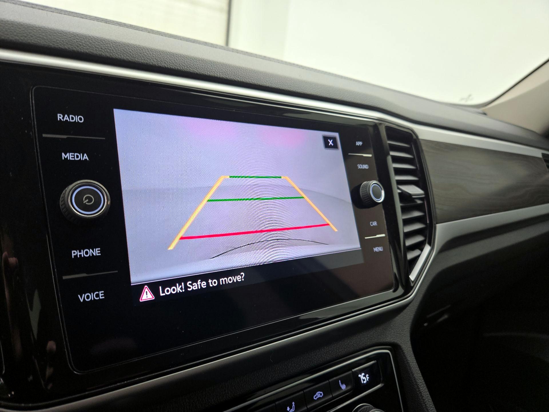 Thumbnail: 2022 Volkswagen Atlas - 14