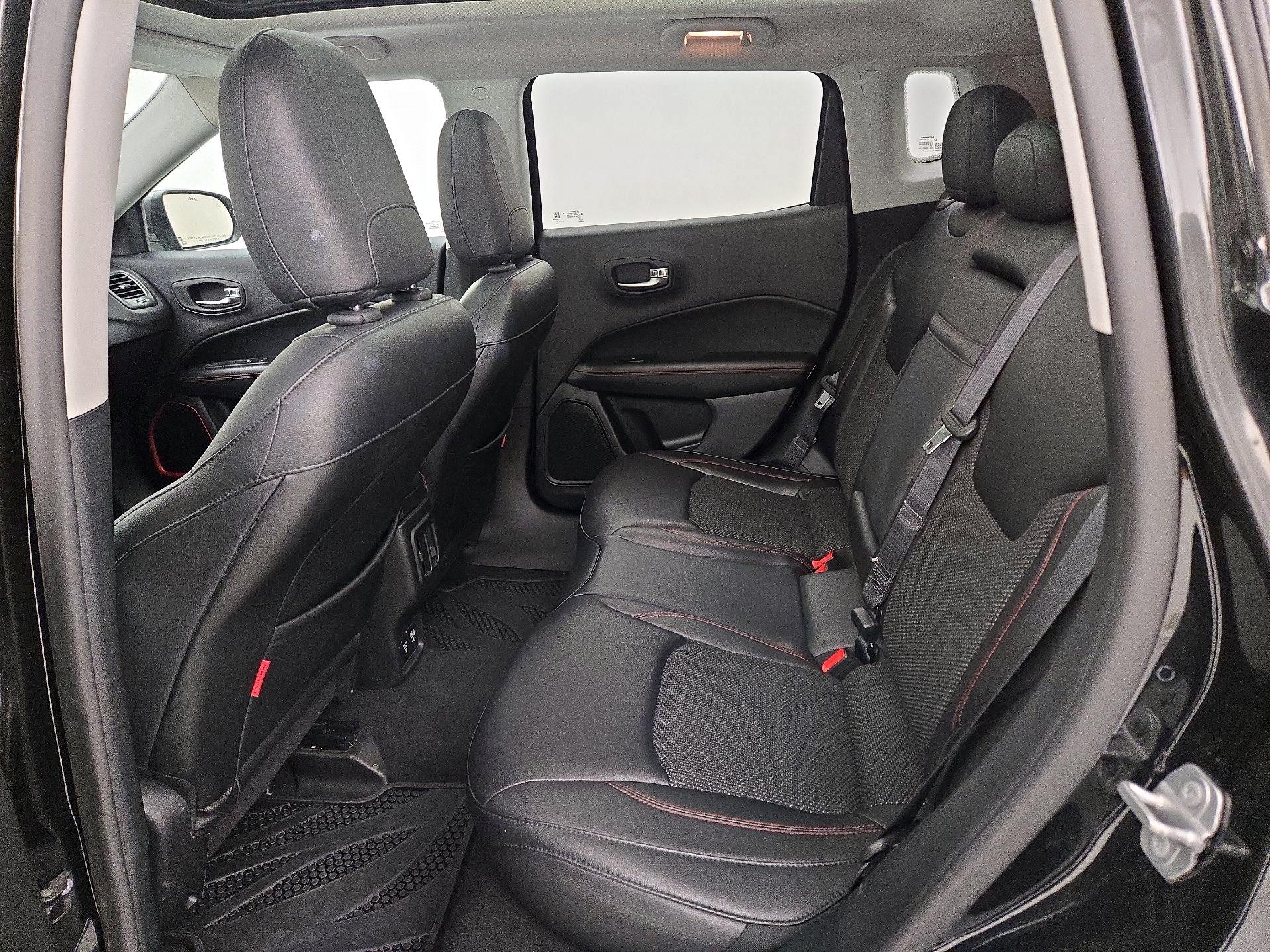 Thumbnail: 2017 Jeep Compass - 12