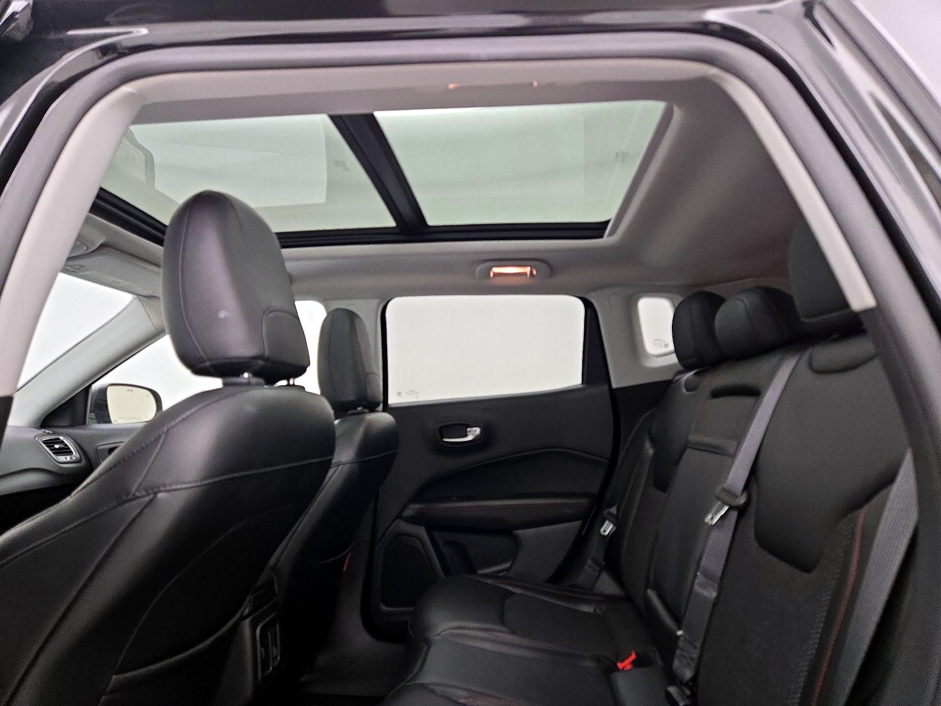 Thumbnail: 2017 Jeep Compass - 13