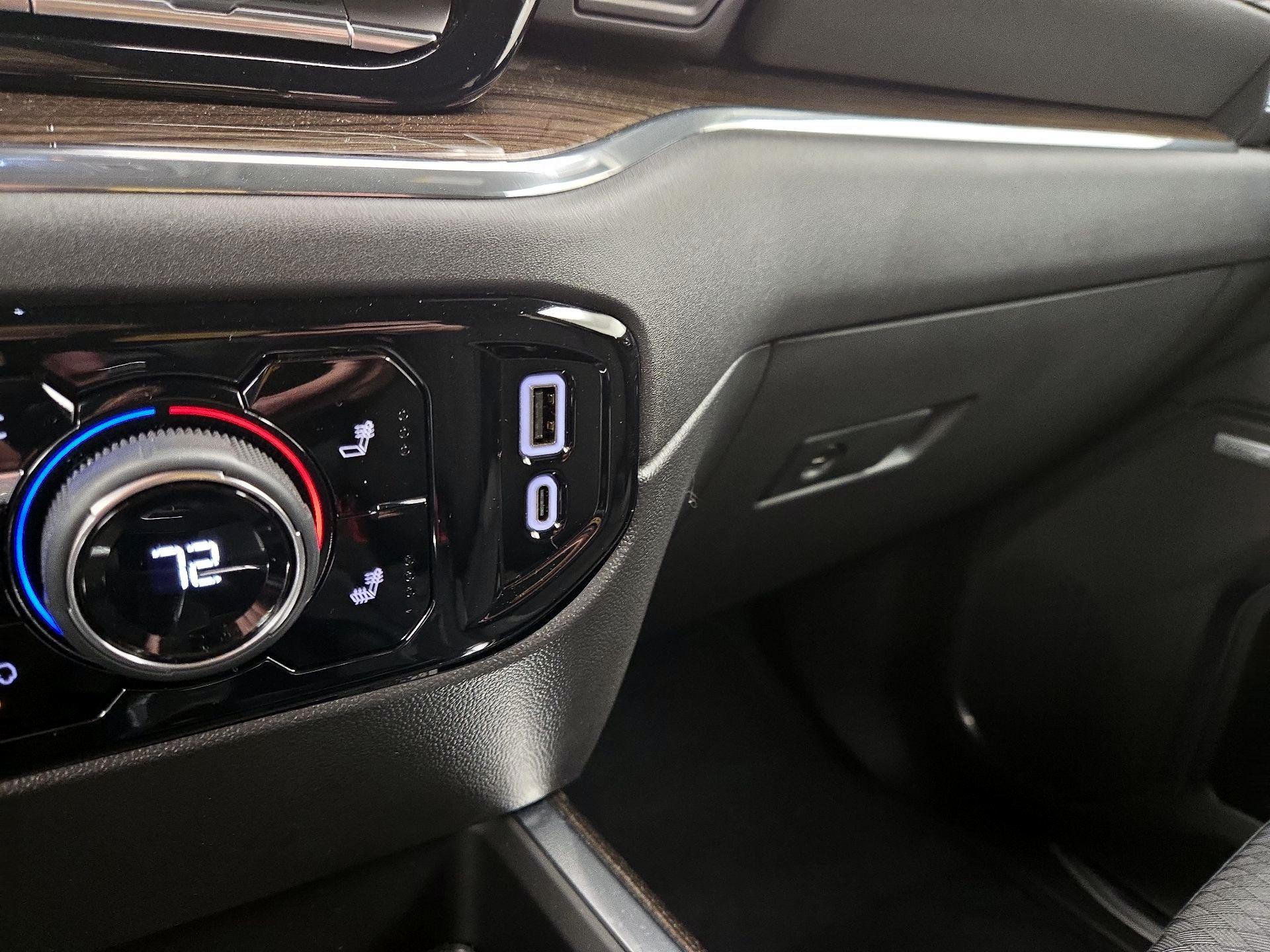 Thumbnail: 2024 Chevrolet Silverado 1500 - 19