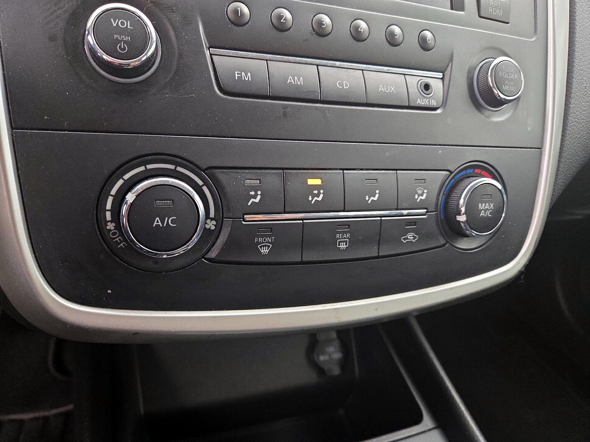 Thumbnail: 2017 Nissan Altima - 15