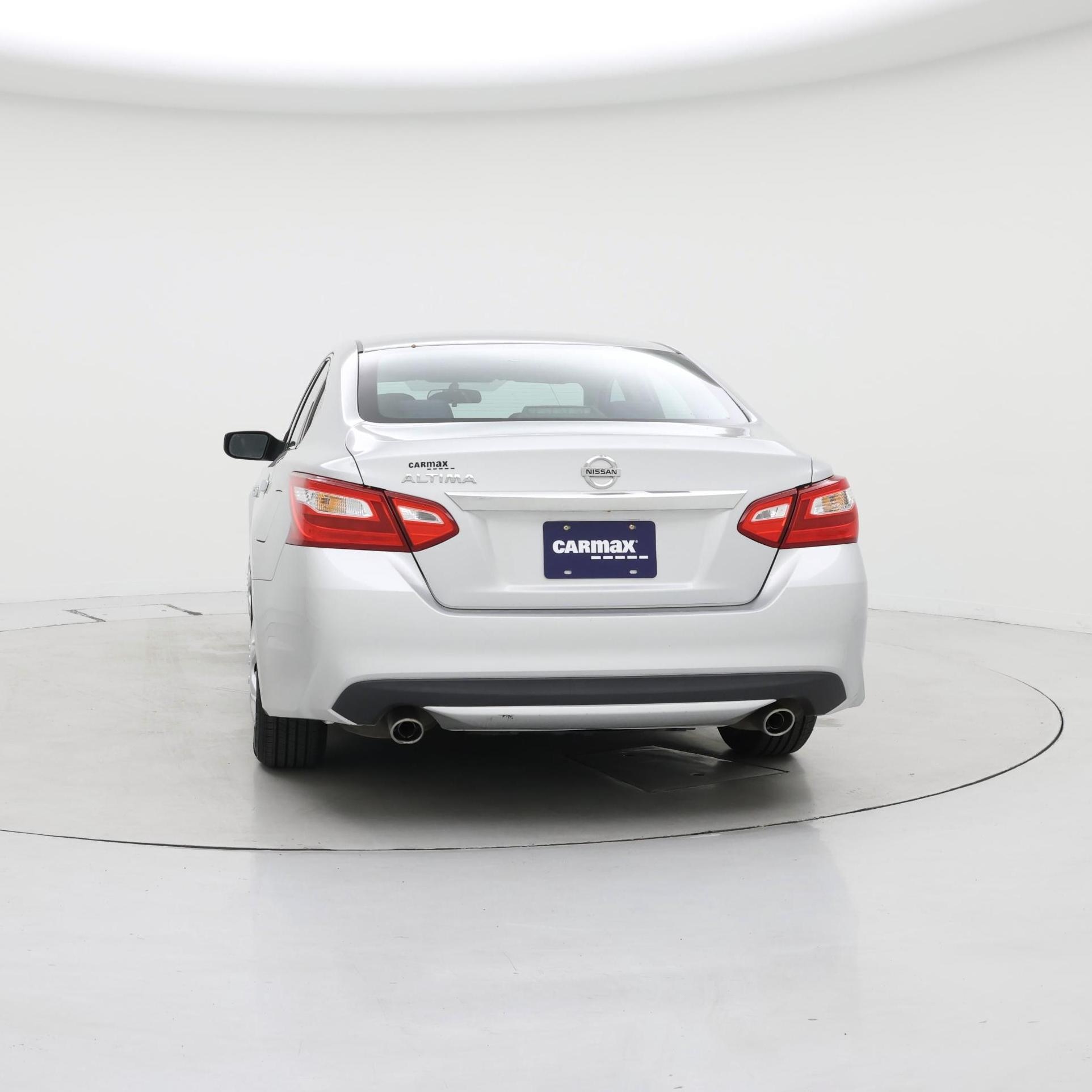 Thumbnail: 2017 Nissan Altima - 6