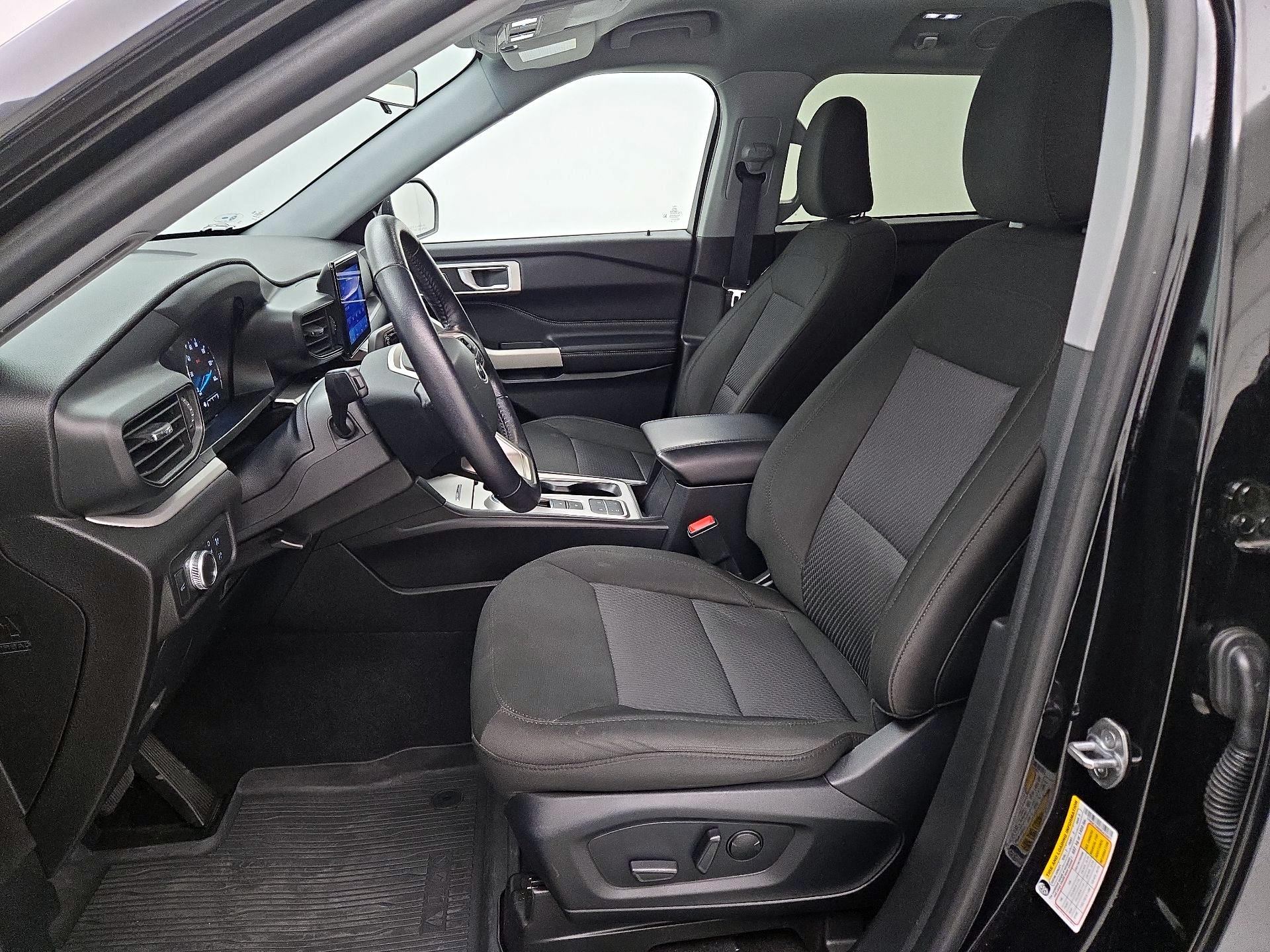 Thumbnail: 2022 Ford Explorer - 11