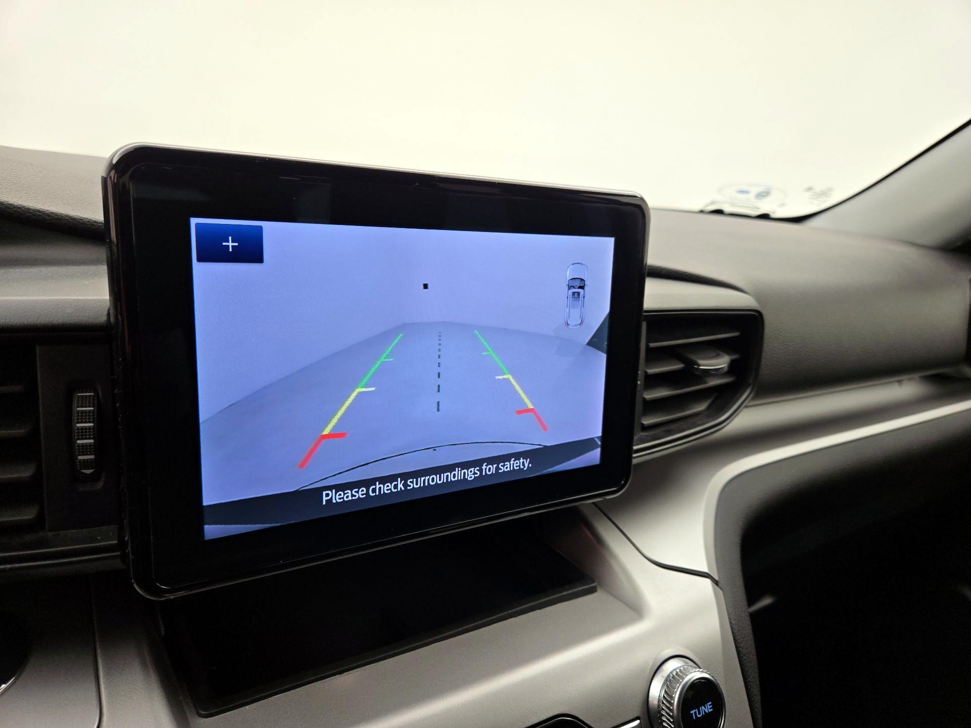 Thumbnail: 2022 Ford Explorer - 14