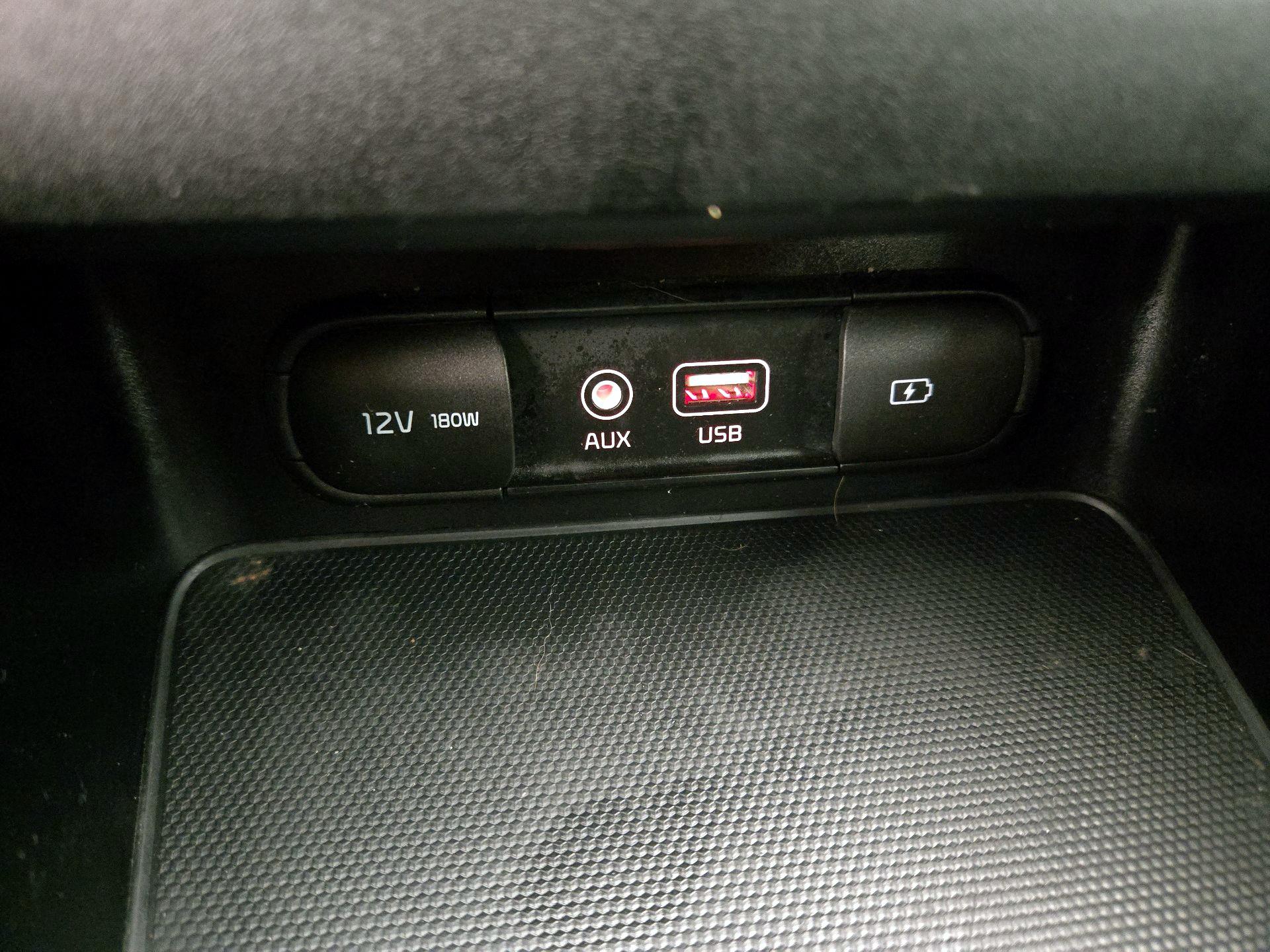 Thumbnail: 2020 Kia Forte - 18