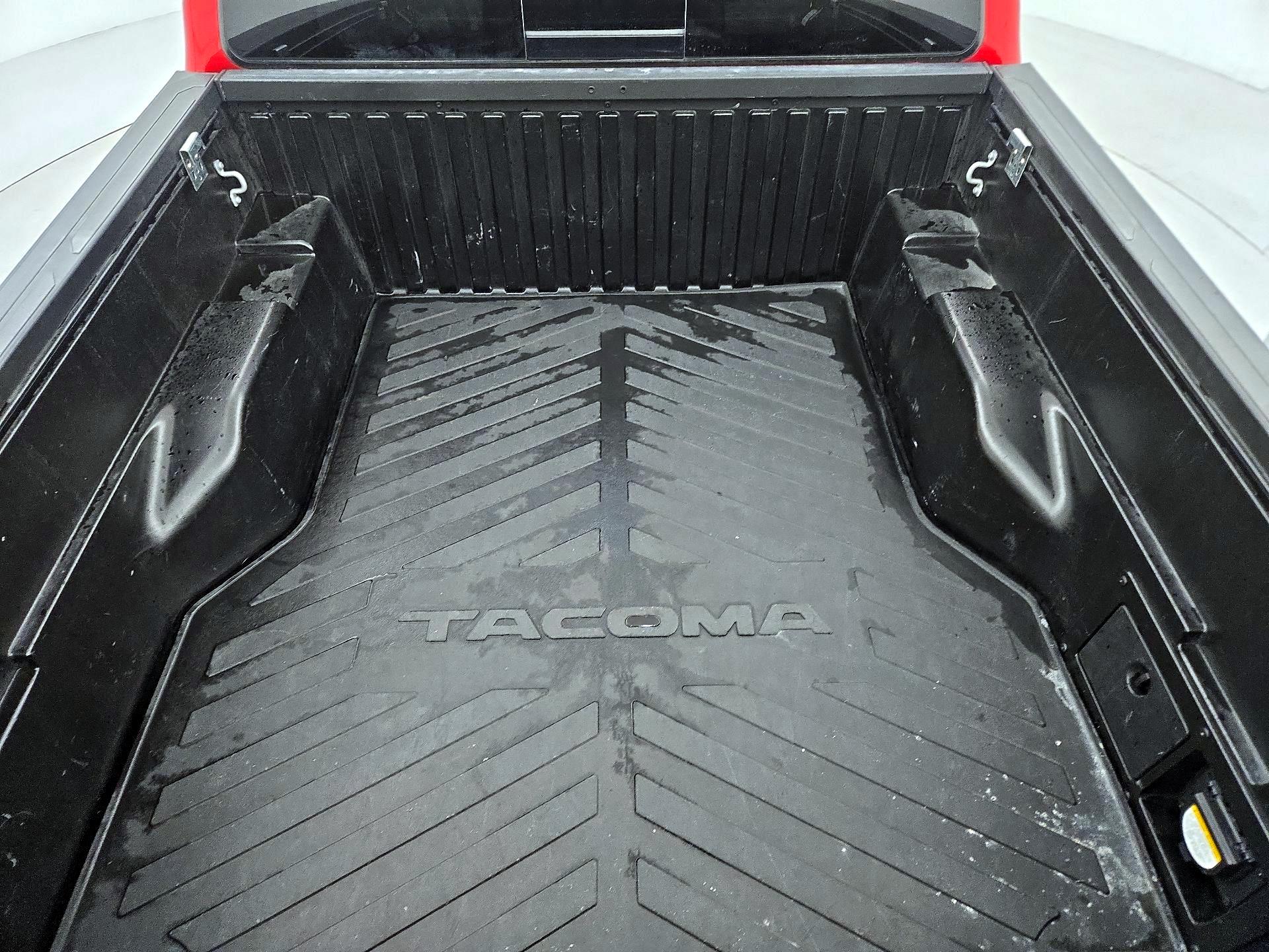 Thumbnail: 2020 Toyota Tacoma - 20