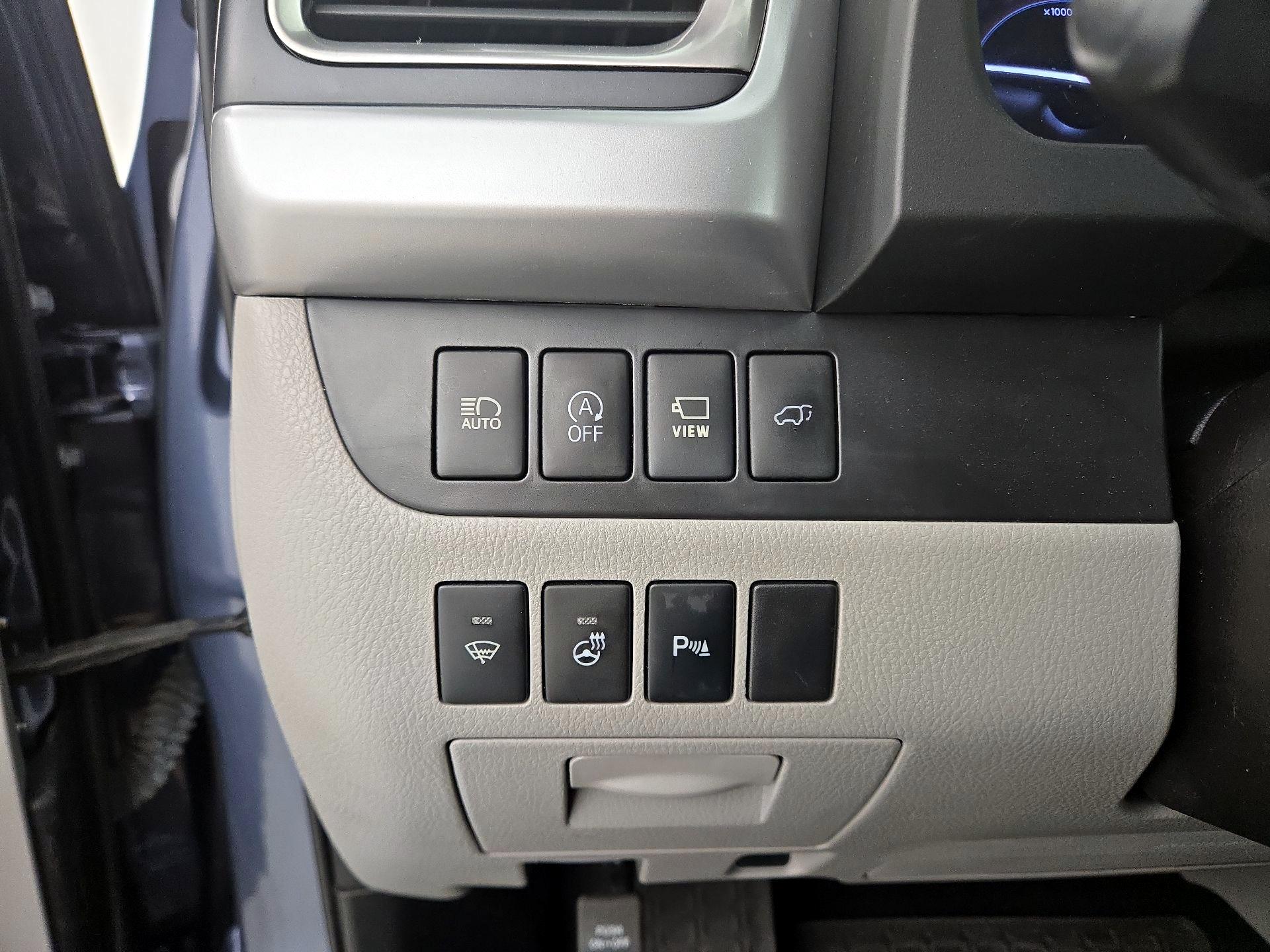 Thumbnail: 2017 Toyota Highlander - 13