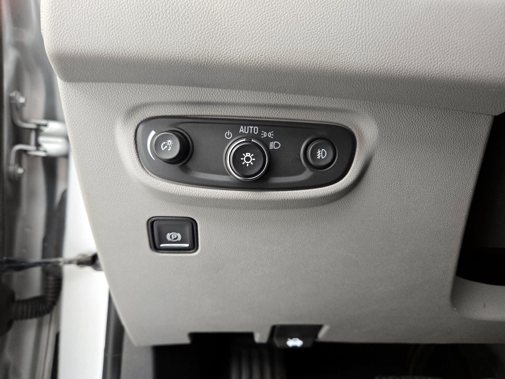 Thumbnail: 2020 GMC Terrain - 13