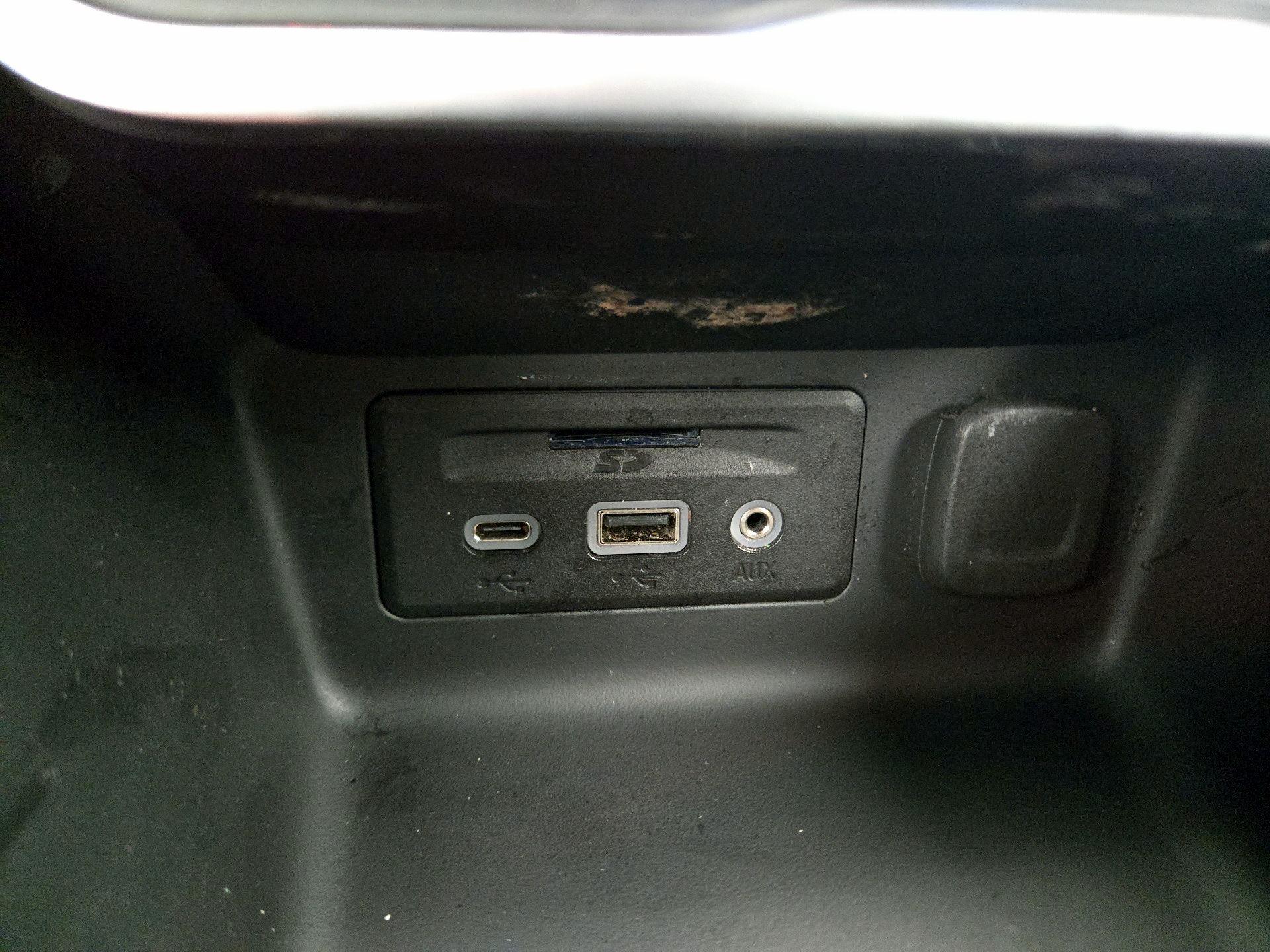 Thumbnail: 2020 GMC Terrain - 18