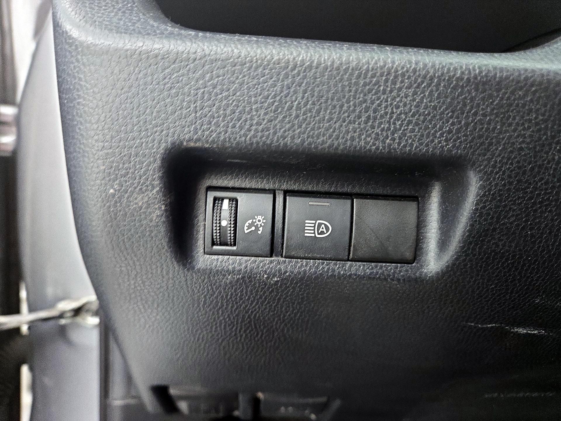 Thumbnail: 2020 Toyota RAV4 - 13