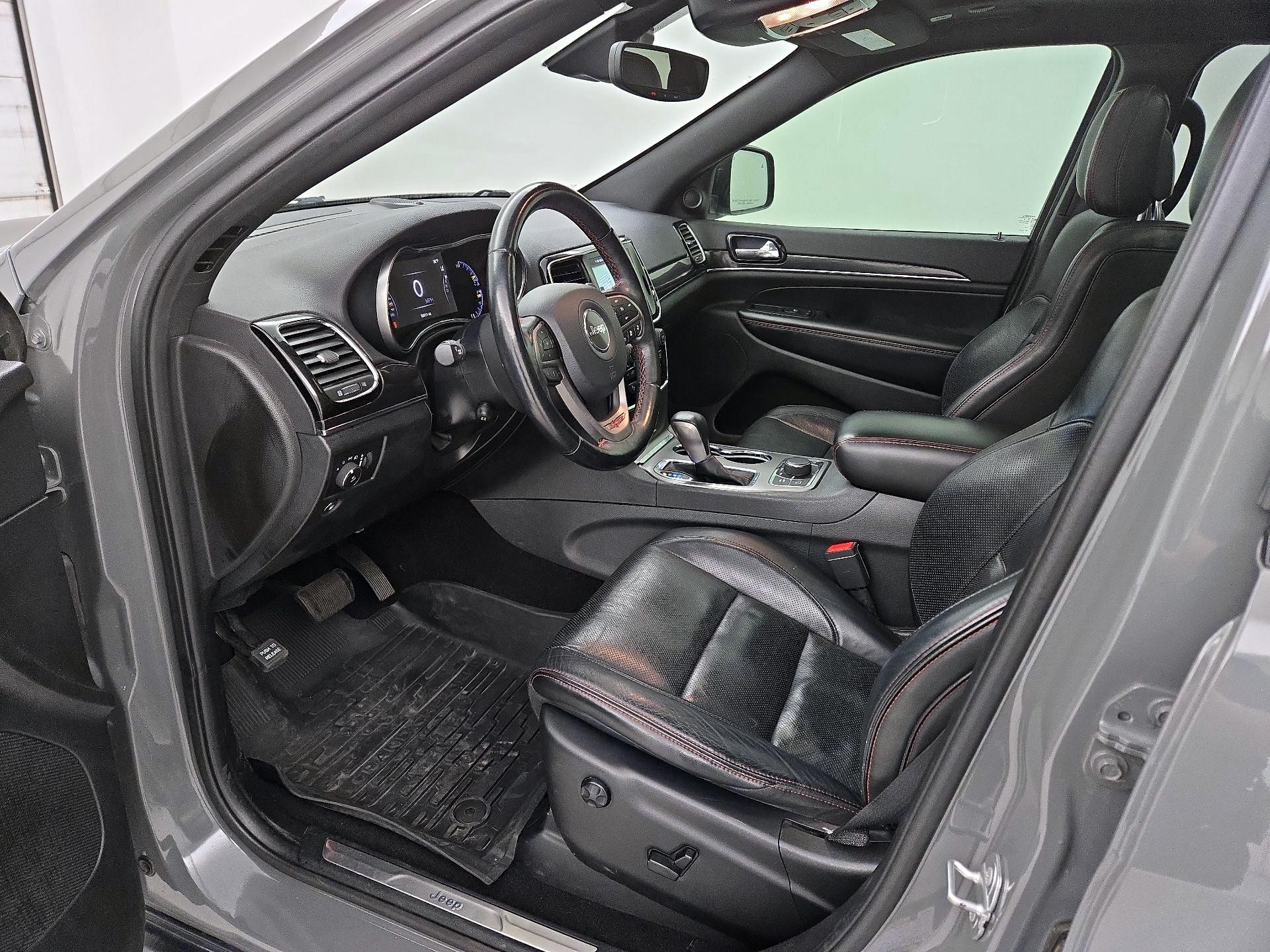 Thumbnail: 2020 Jeep Grand Cherokee - 11