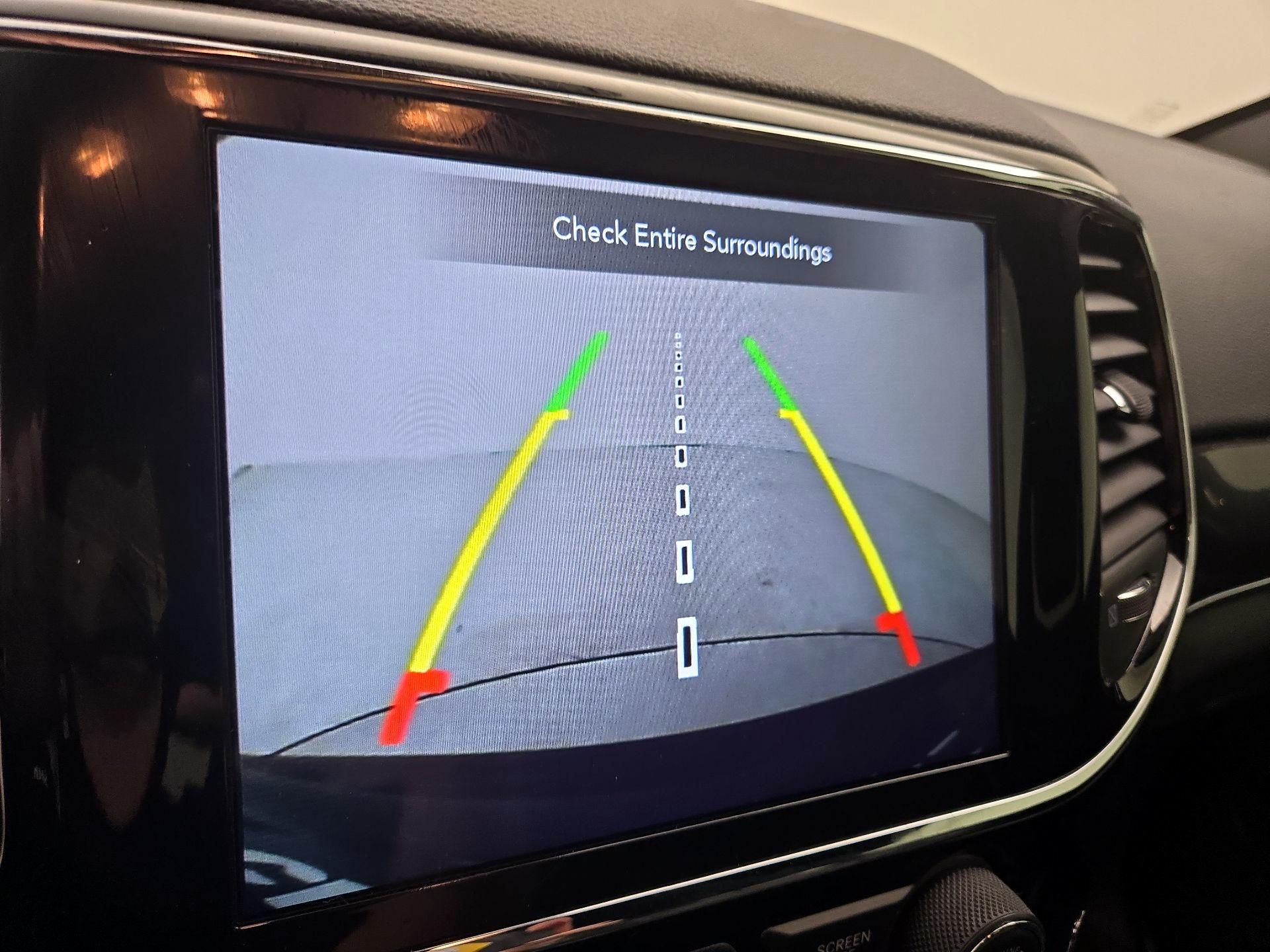 Thumbnail: 2020 Jeep Grand Cherokee - 15