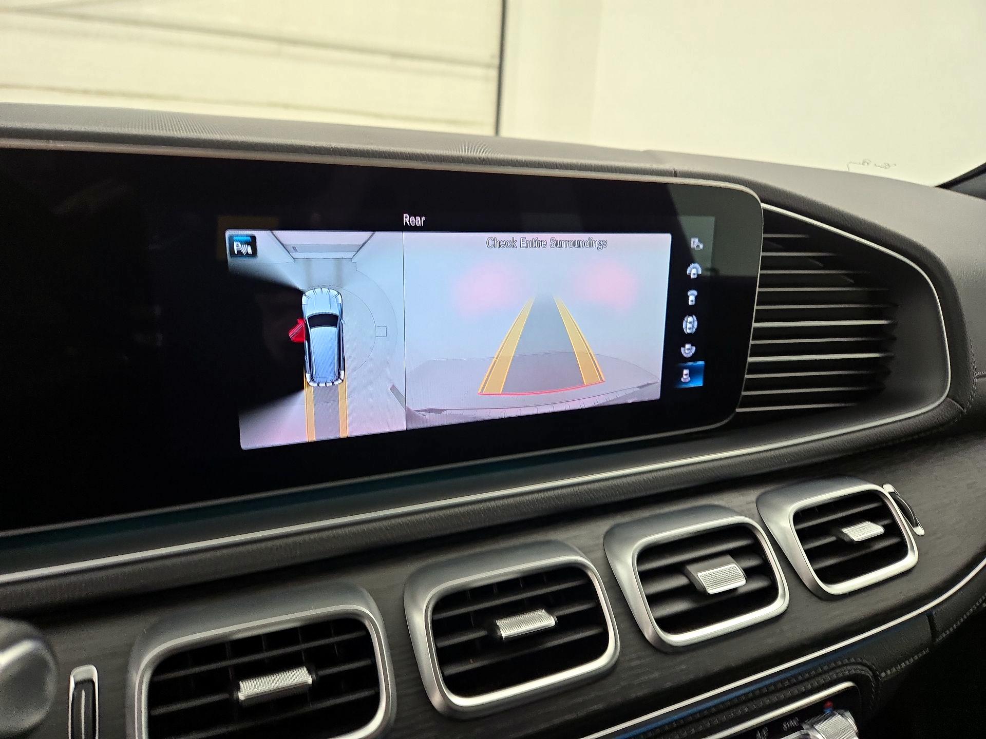 Thumbnail: 2023 Mercedes-Benz GLS - 15