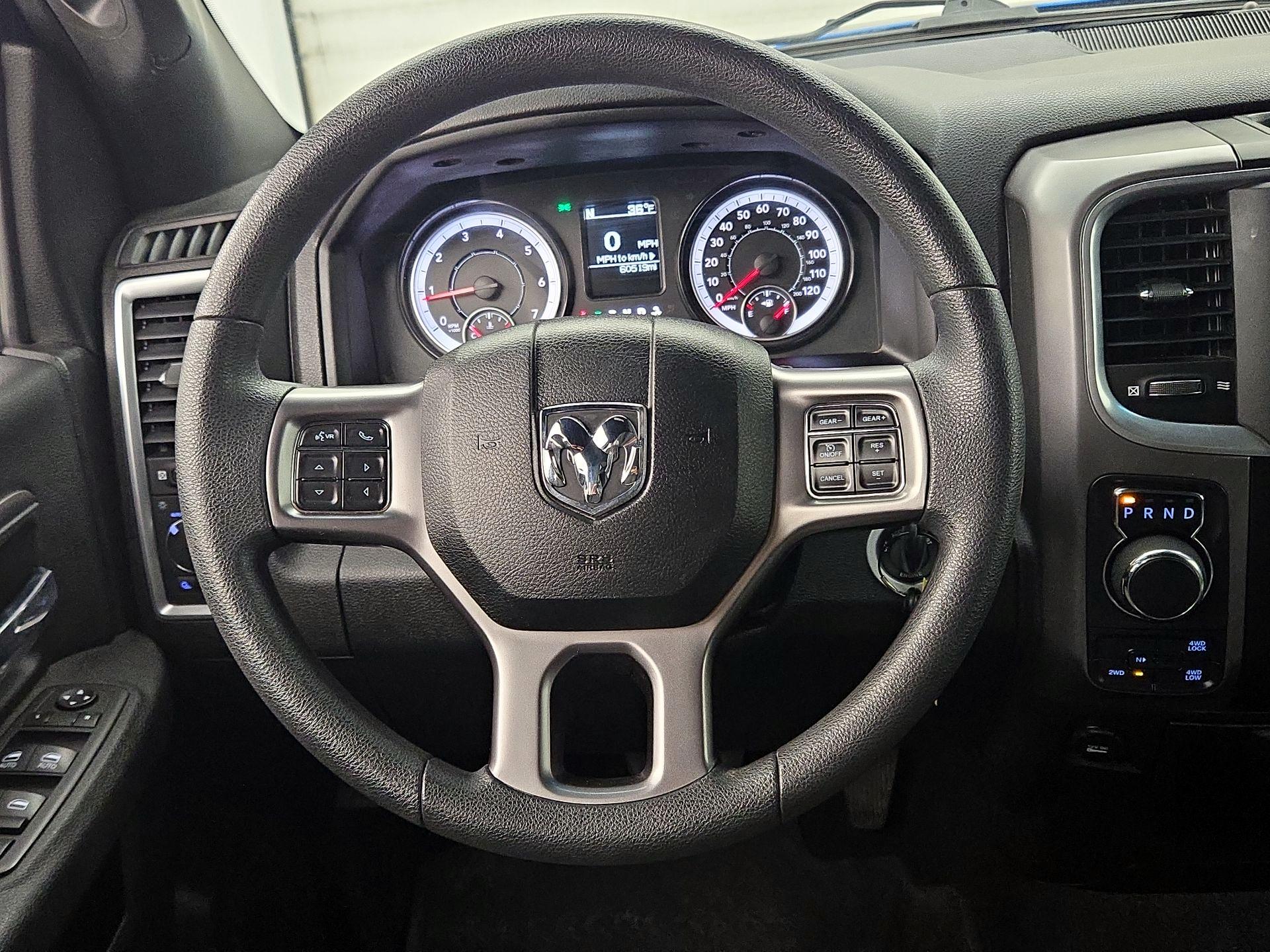 Thumbnail: 2021 RAM 1500 Classic - 10