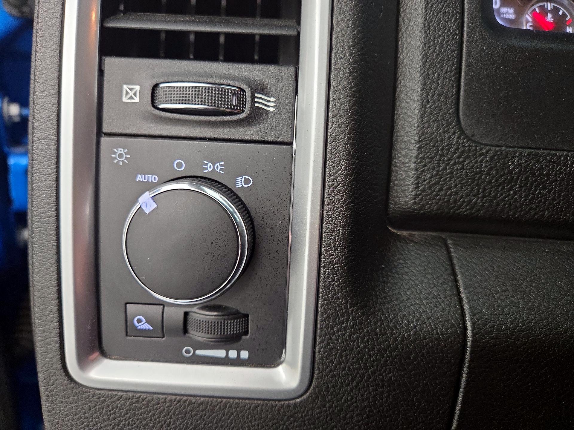 Thumbnail: 2021 RAM 1500 Classic - 13