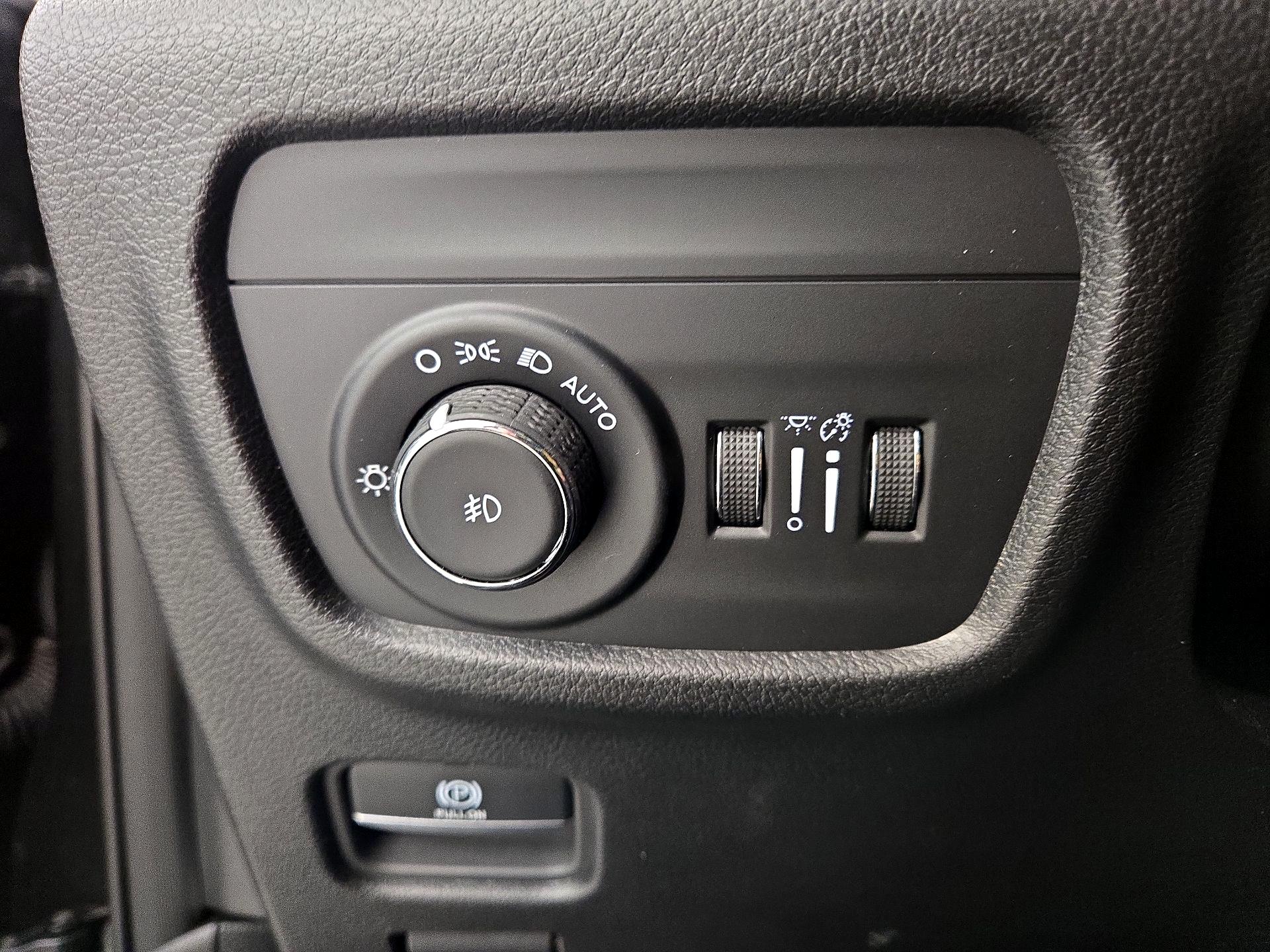 Thumbnail: 2023 Jeep Grand Cherokee - 13