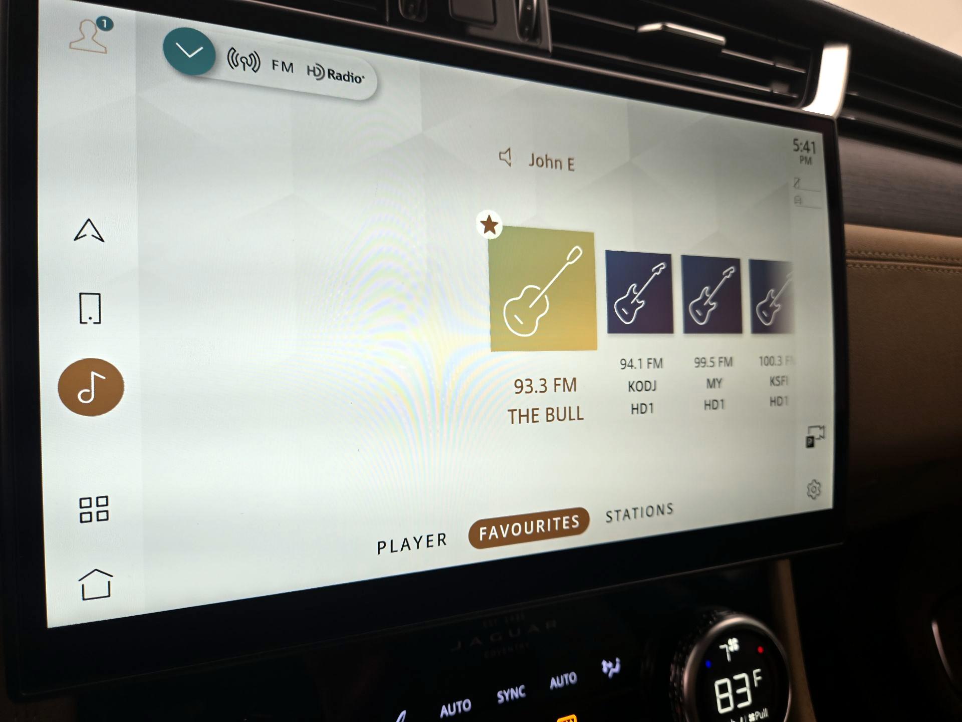 Thumbnail: 2023 Jaguar F-Pace - 16