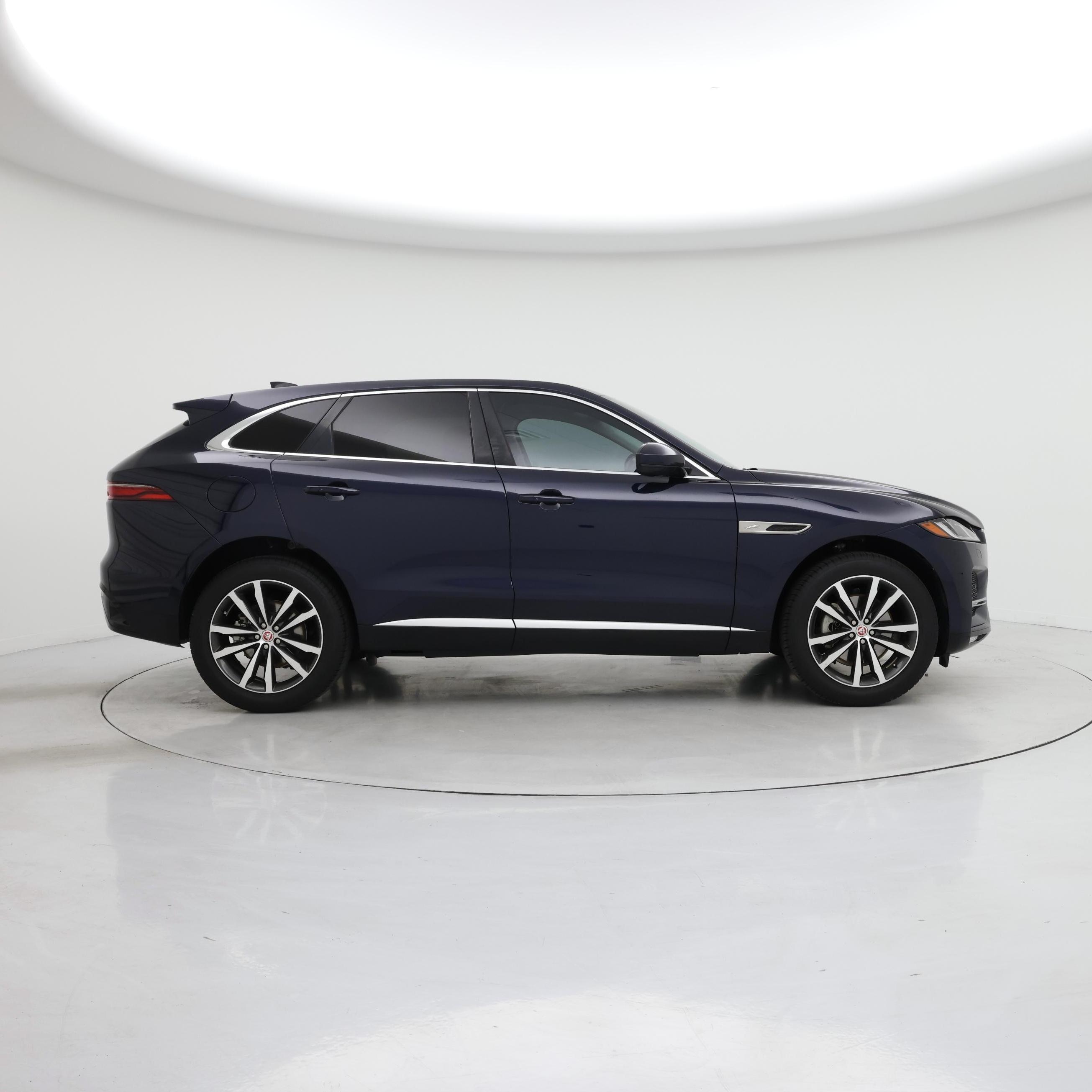 Thumbnail: 2023 Jaguar F-Pace - 7
