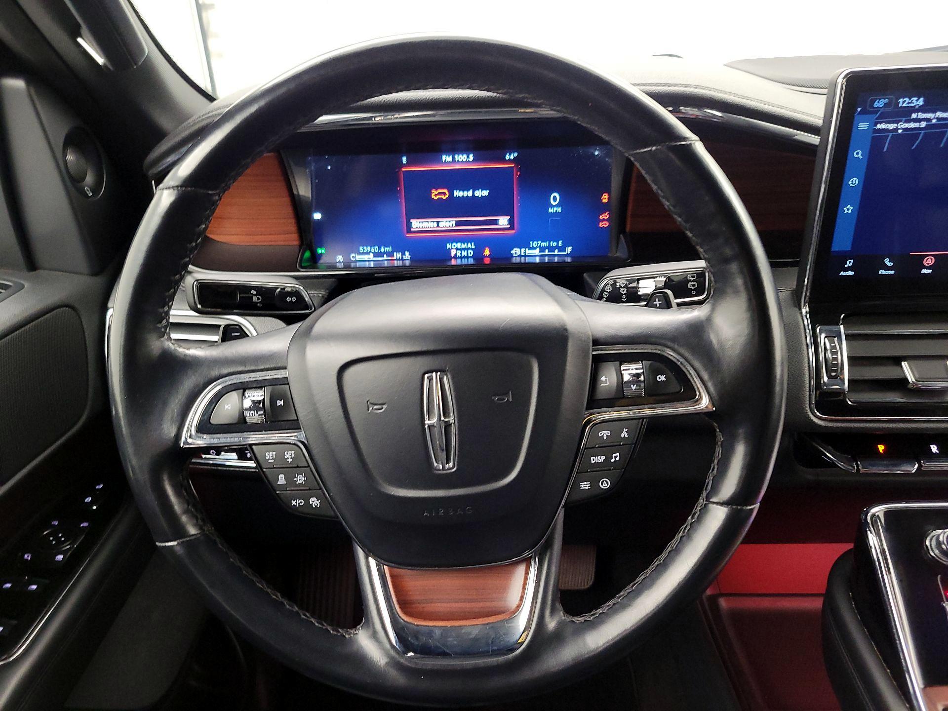 Thumbnail: 2023 Lincoln Navigator - 10