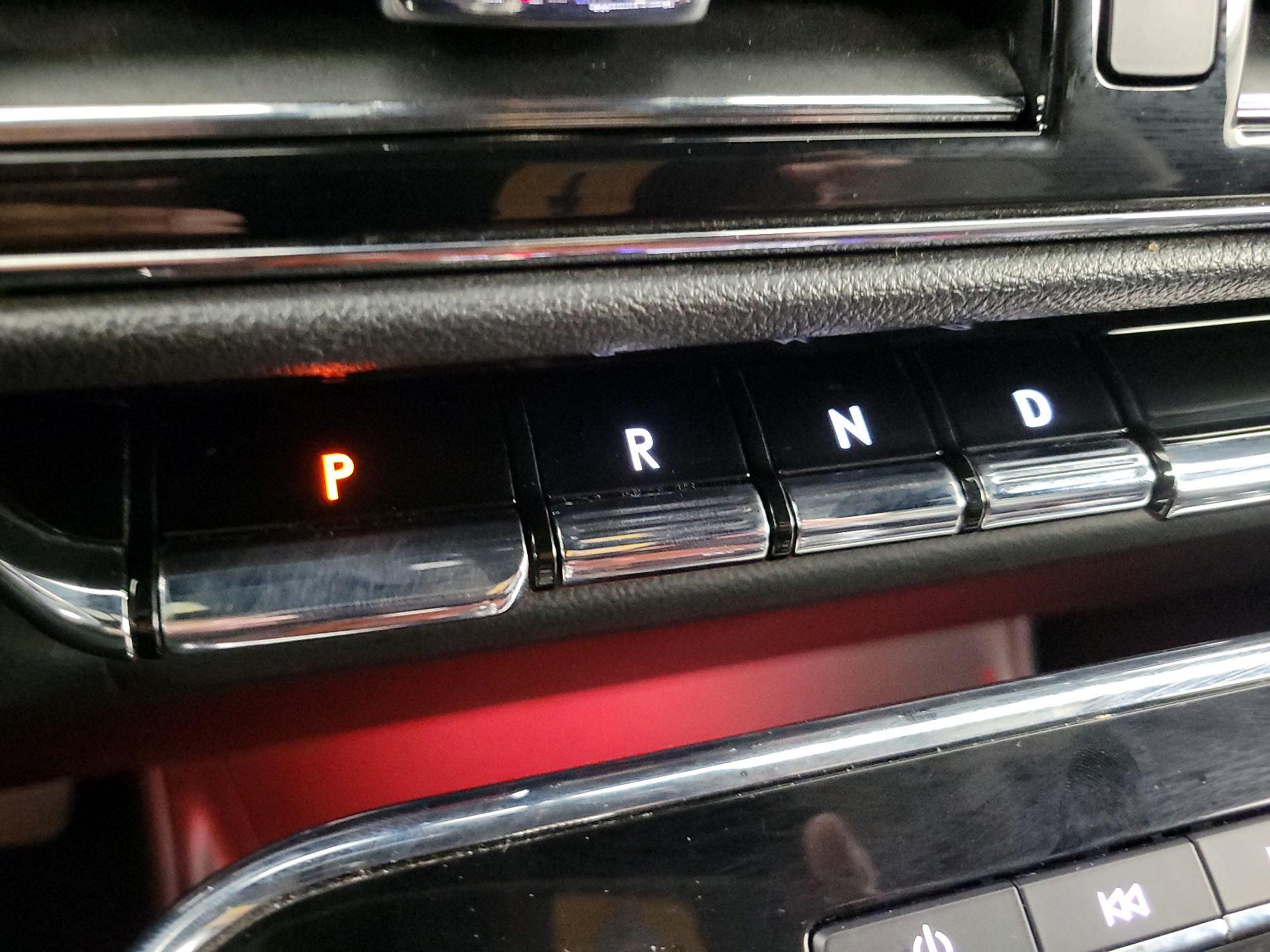 Thumbnail: 2023 Lincoln Navigator - 18