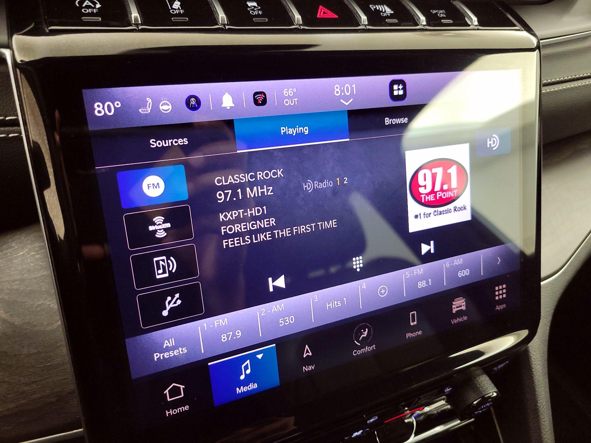 Thumbnail: 2024 Jeep Grand Cherokee - 16