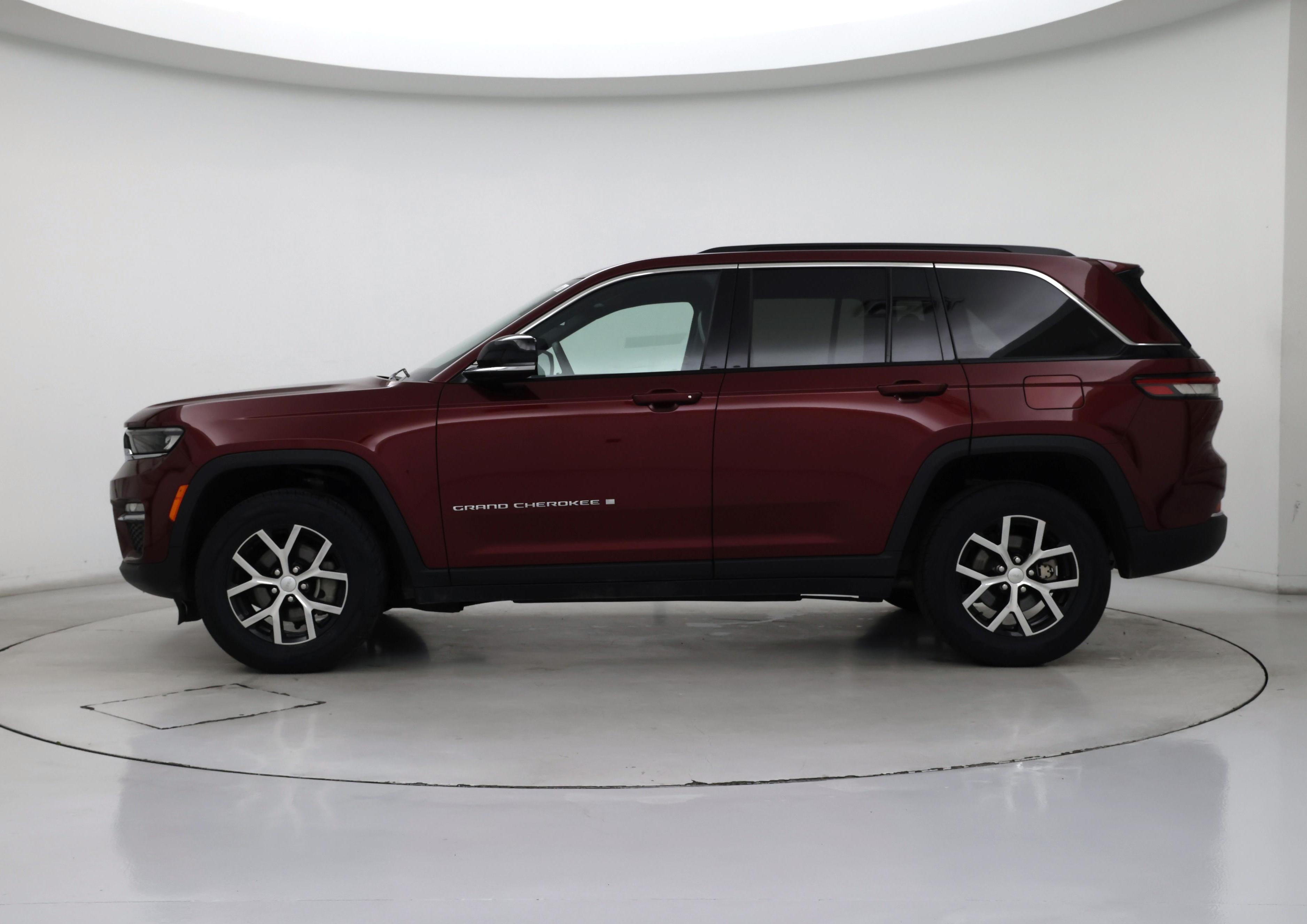 Thumbnail: 2024 Jeep Grand Cherokee - 3