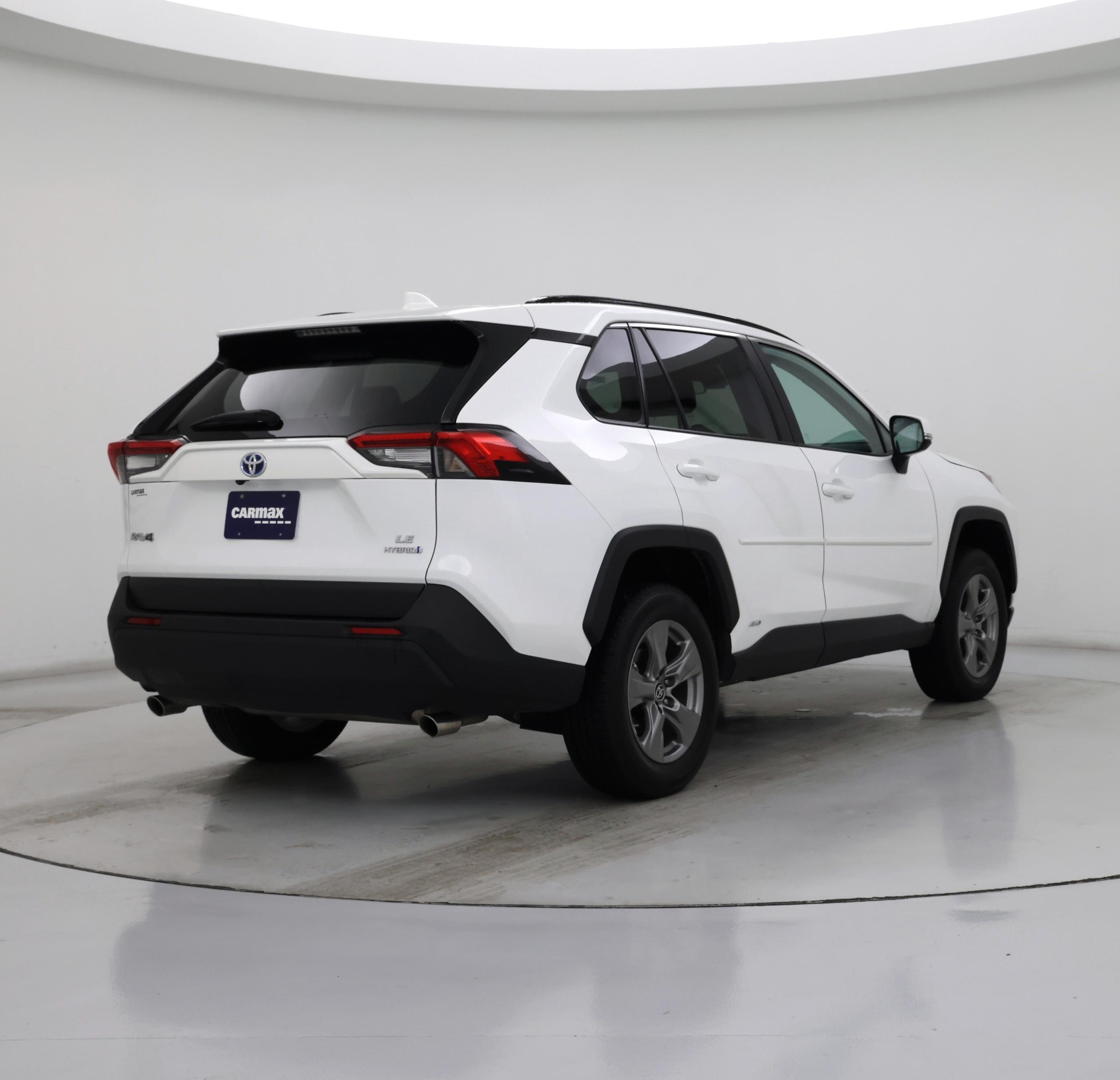 Thumbnail: 2024 Toyota RAV4 - 8