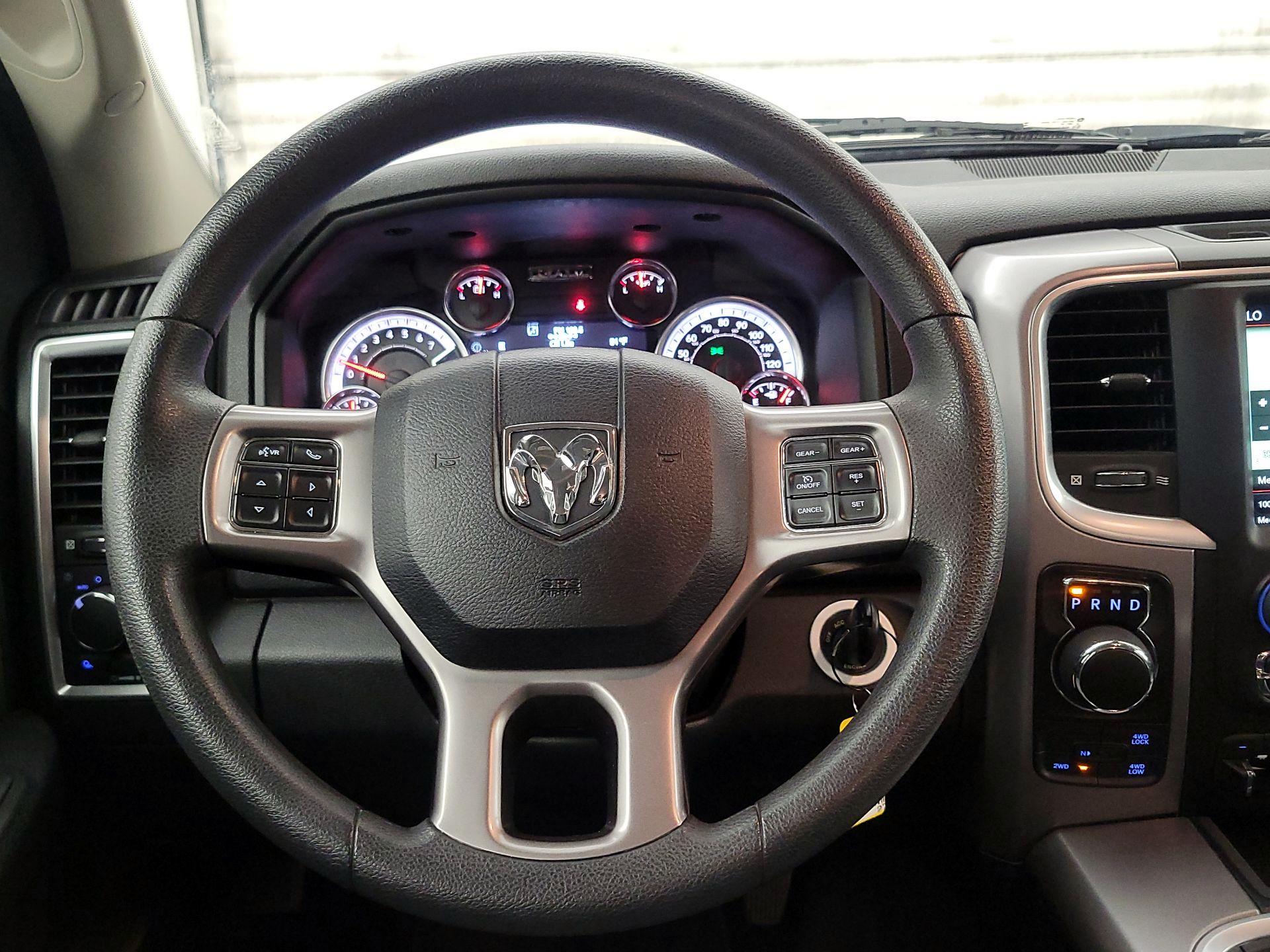 Thumbnail: 2023 RAM 1500 Classic - 10