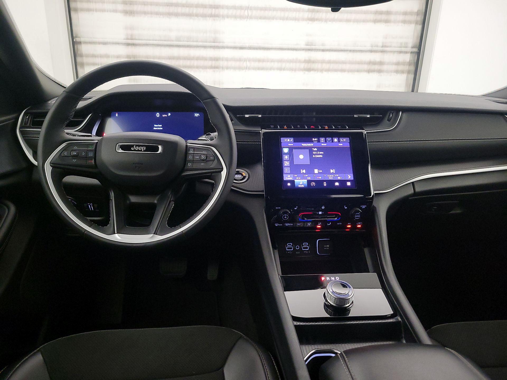 Thumbnail: 2024 Jeep Grand Cherokee L - 9