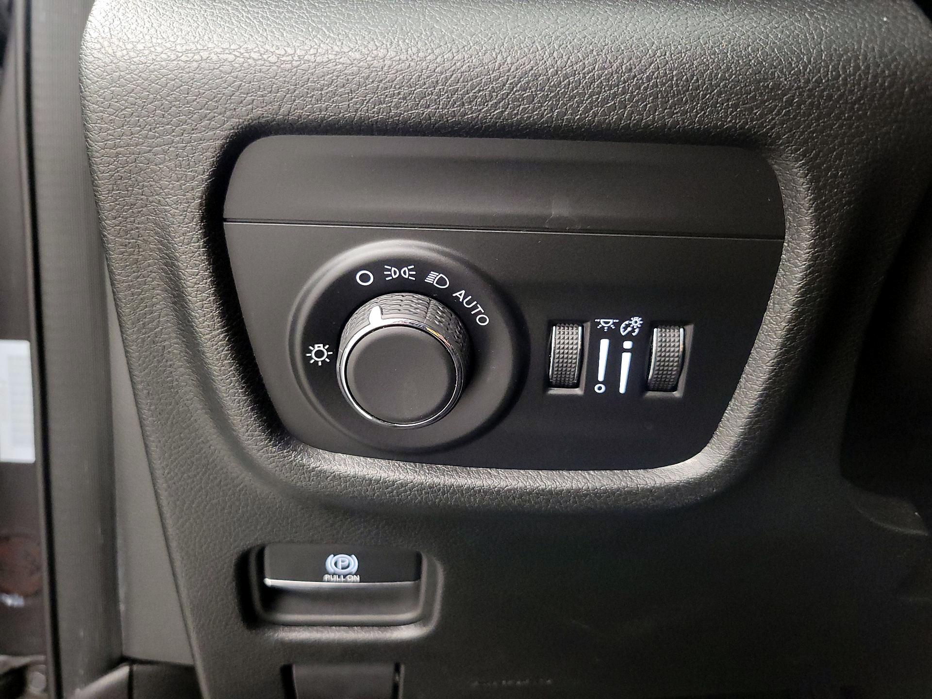 Thumbnail: 2024 Jeep Grand Cherokee L - 13