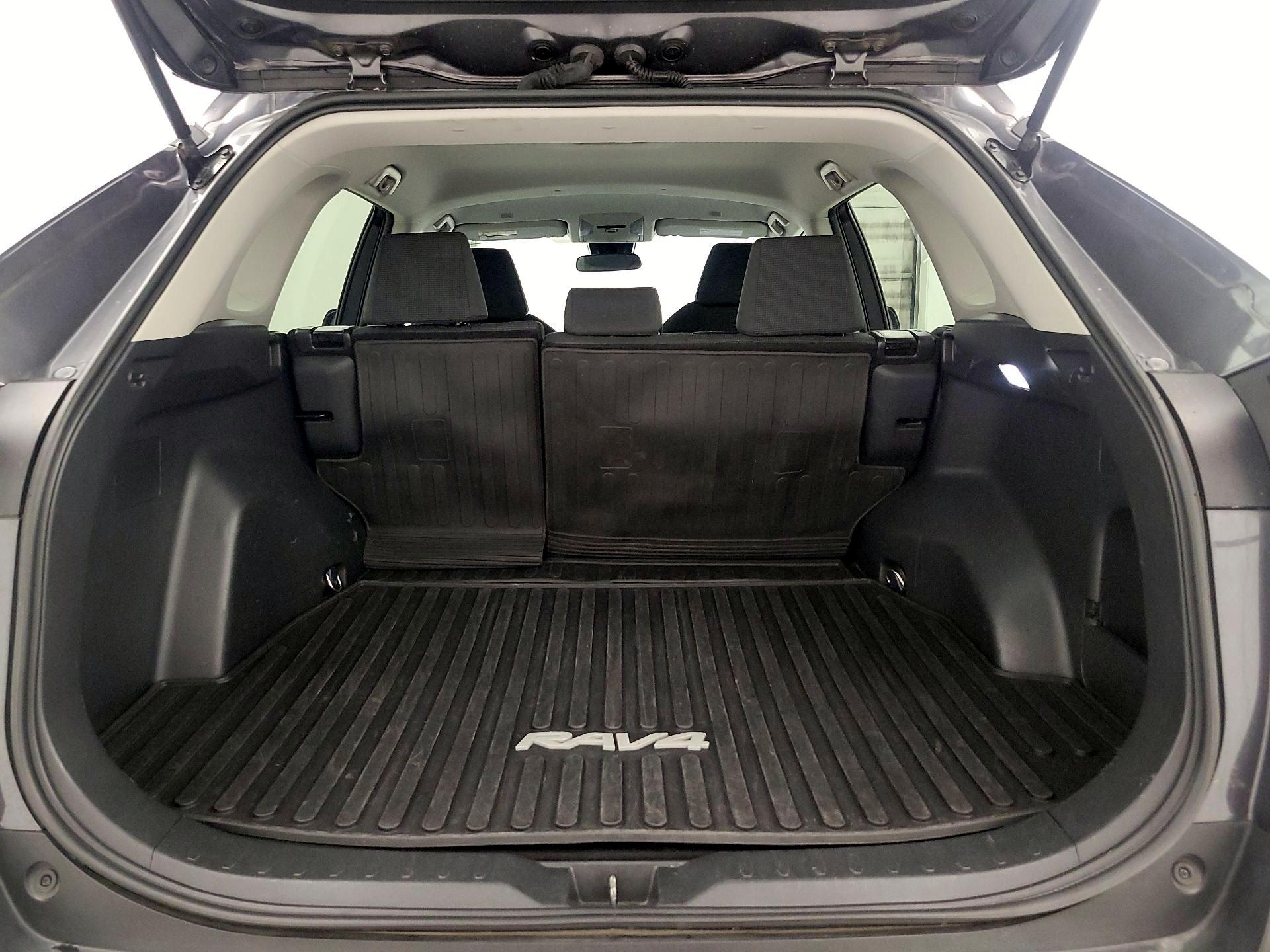 Thumbnail: 2024 Toyota RAV4 - 20