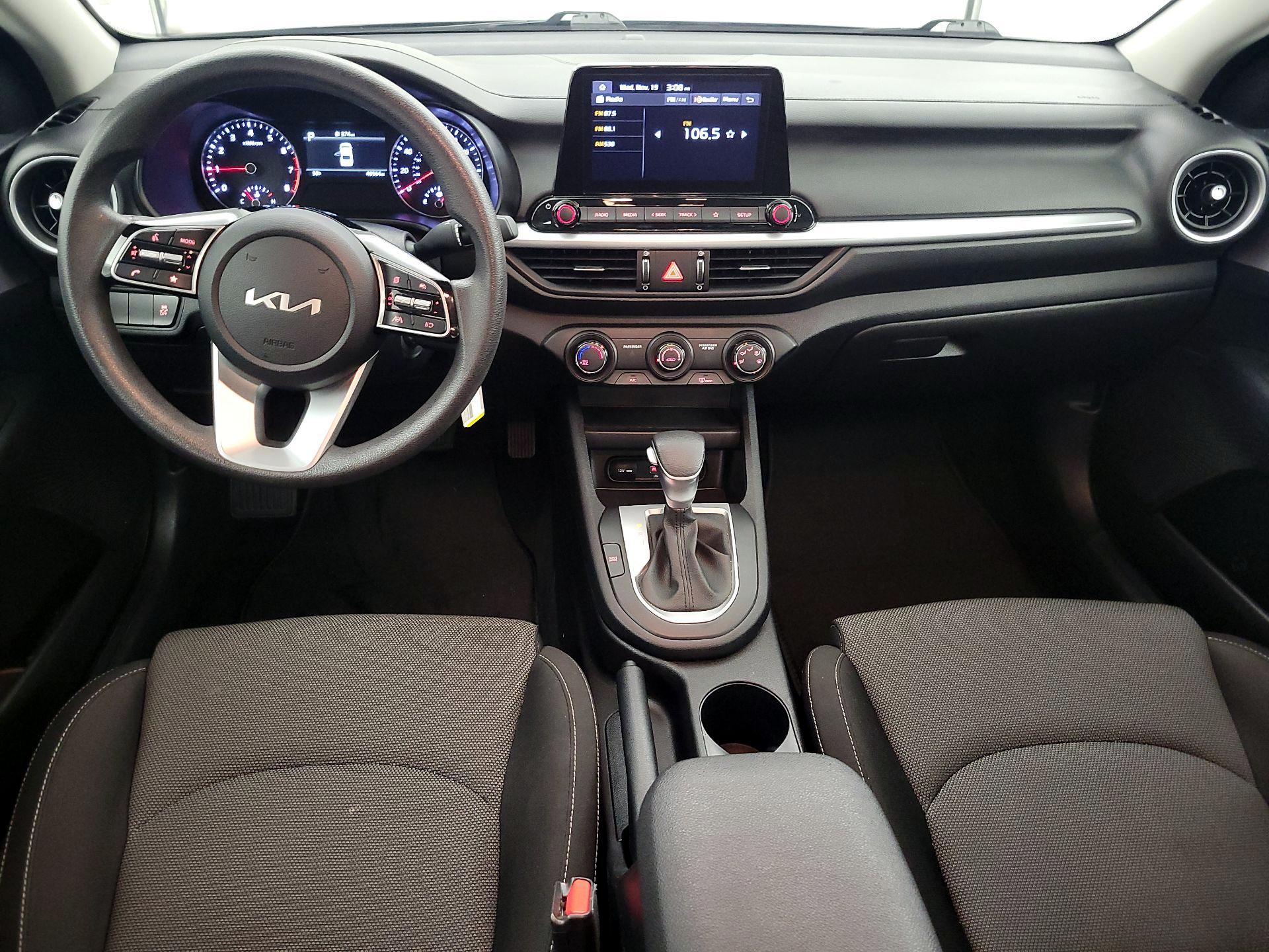 Thumbnail: 2024 Kia Forte - 9