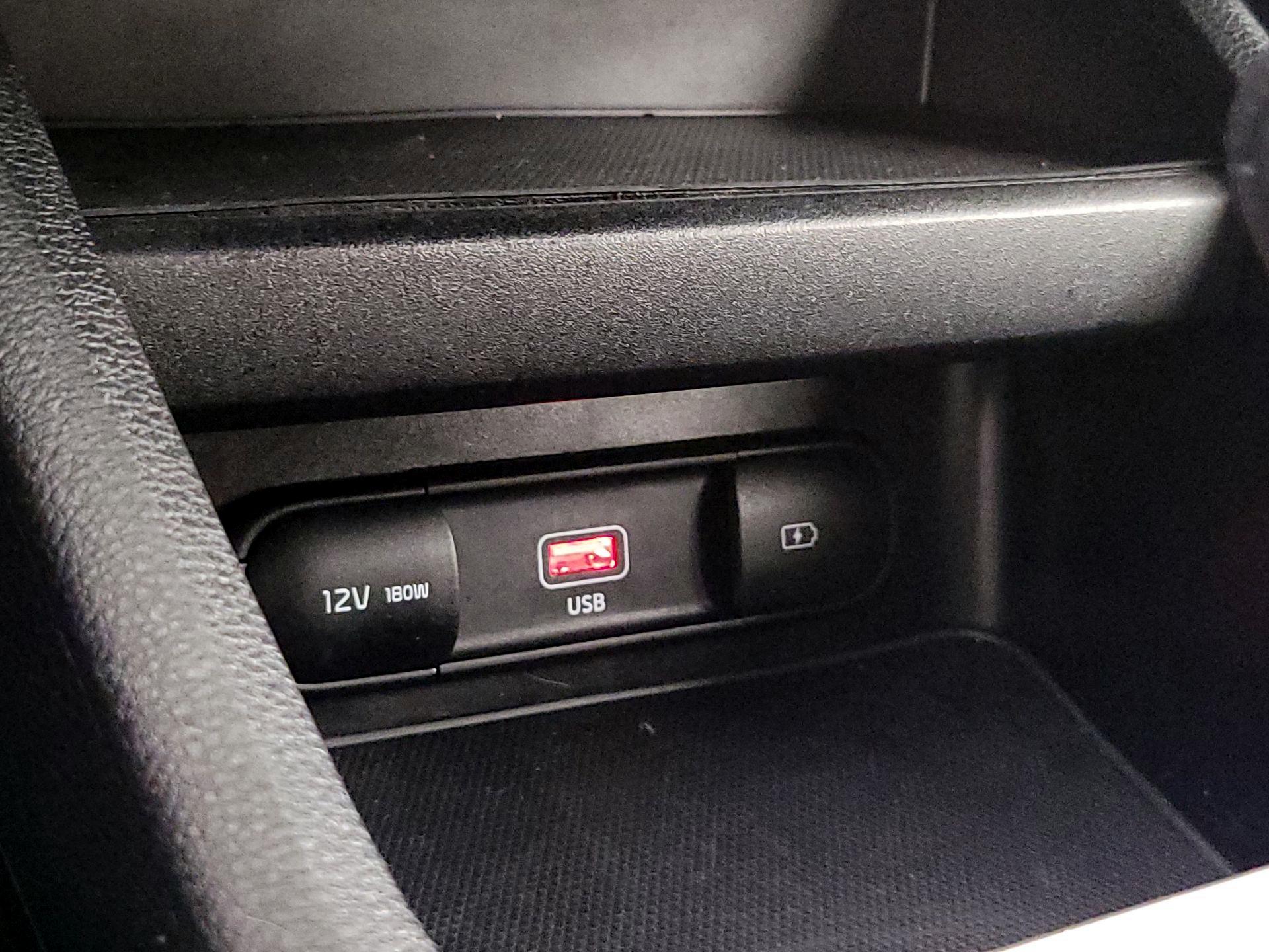 Thumbnail: 2024 Kia Forte - 18