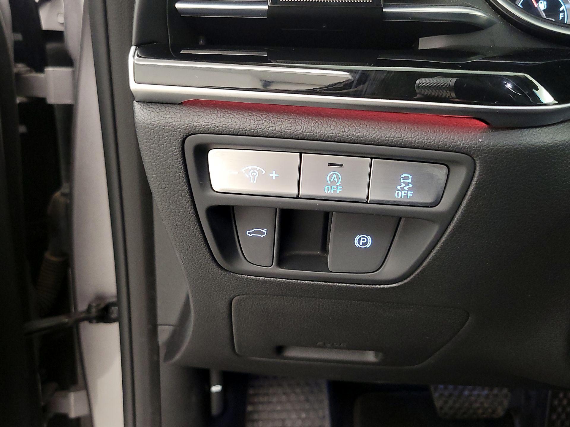 Thumbnail: 2023 Genesis G80 - 13