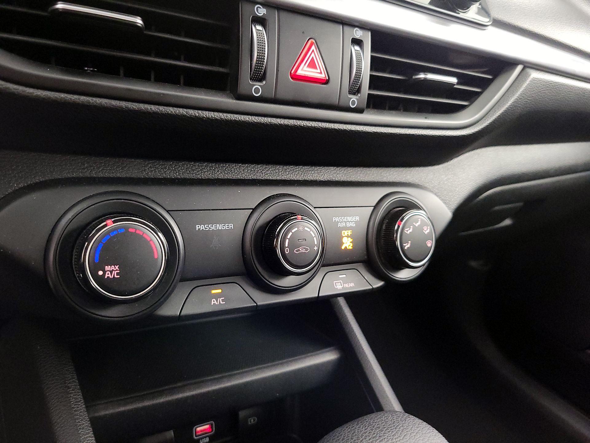 Thumbnail: 2024 Kia Forte - 16