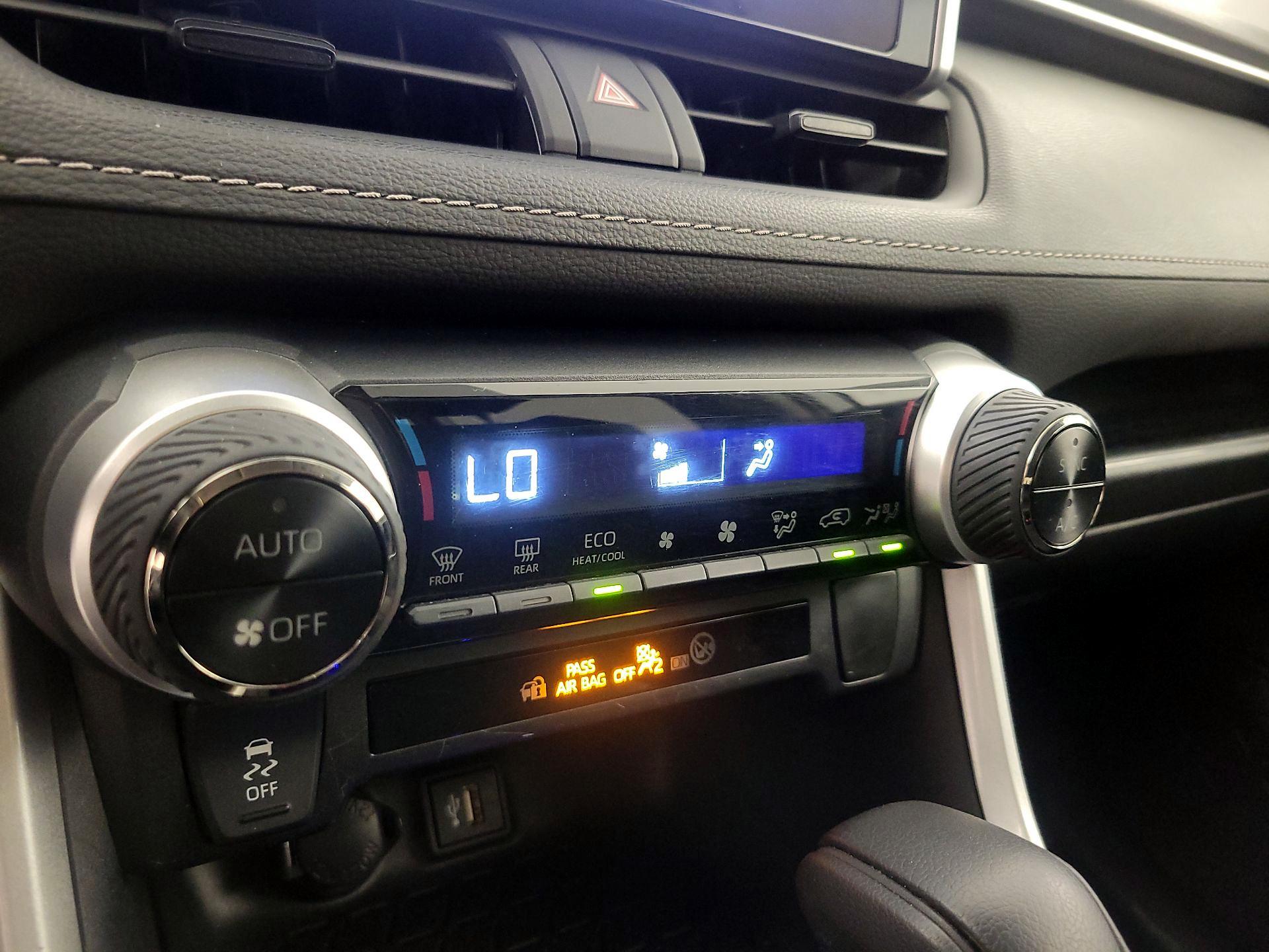 Thumbnail: 2024 Toyota RAV4 - 16