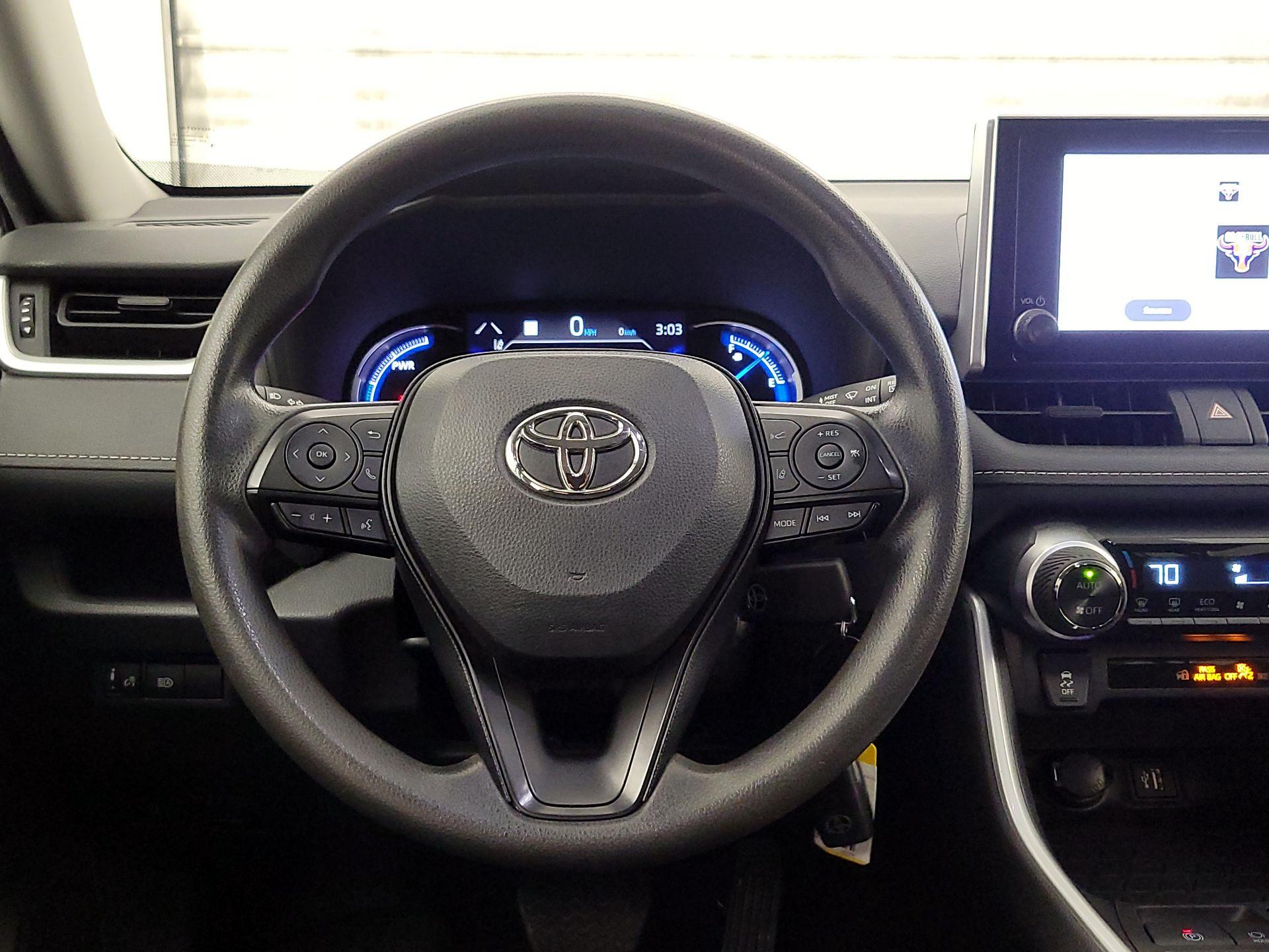 Thumbnail: 2024 Toyota RAV4 - 10