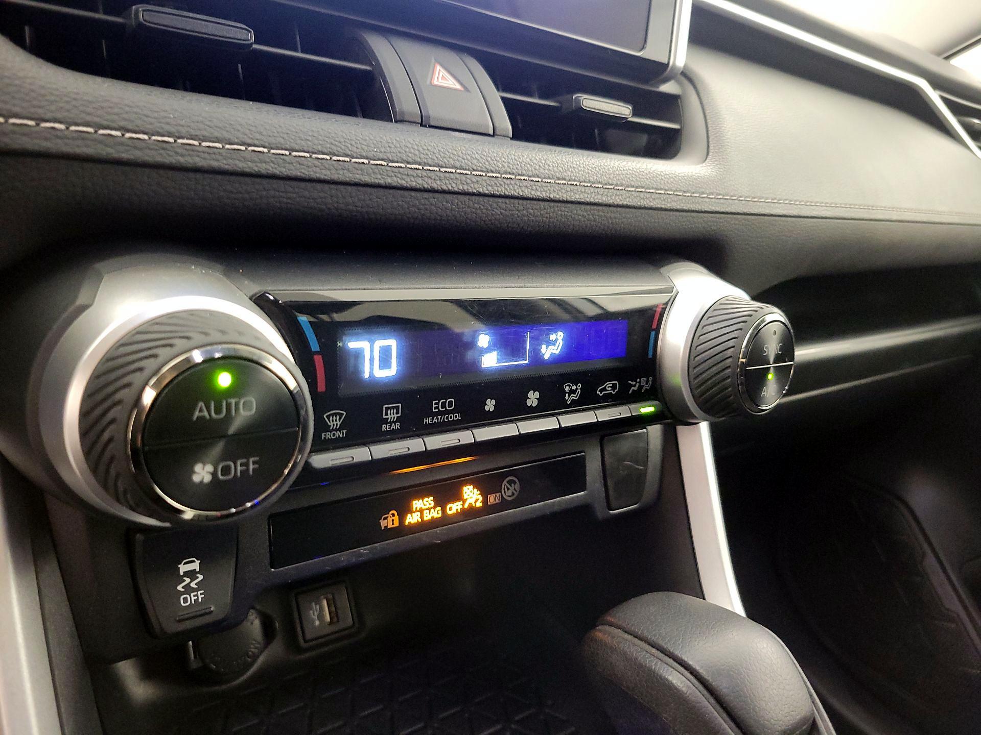 Thumbnail: 2024 Toyota RAV4 - 16