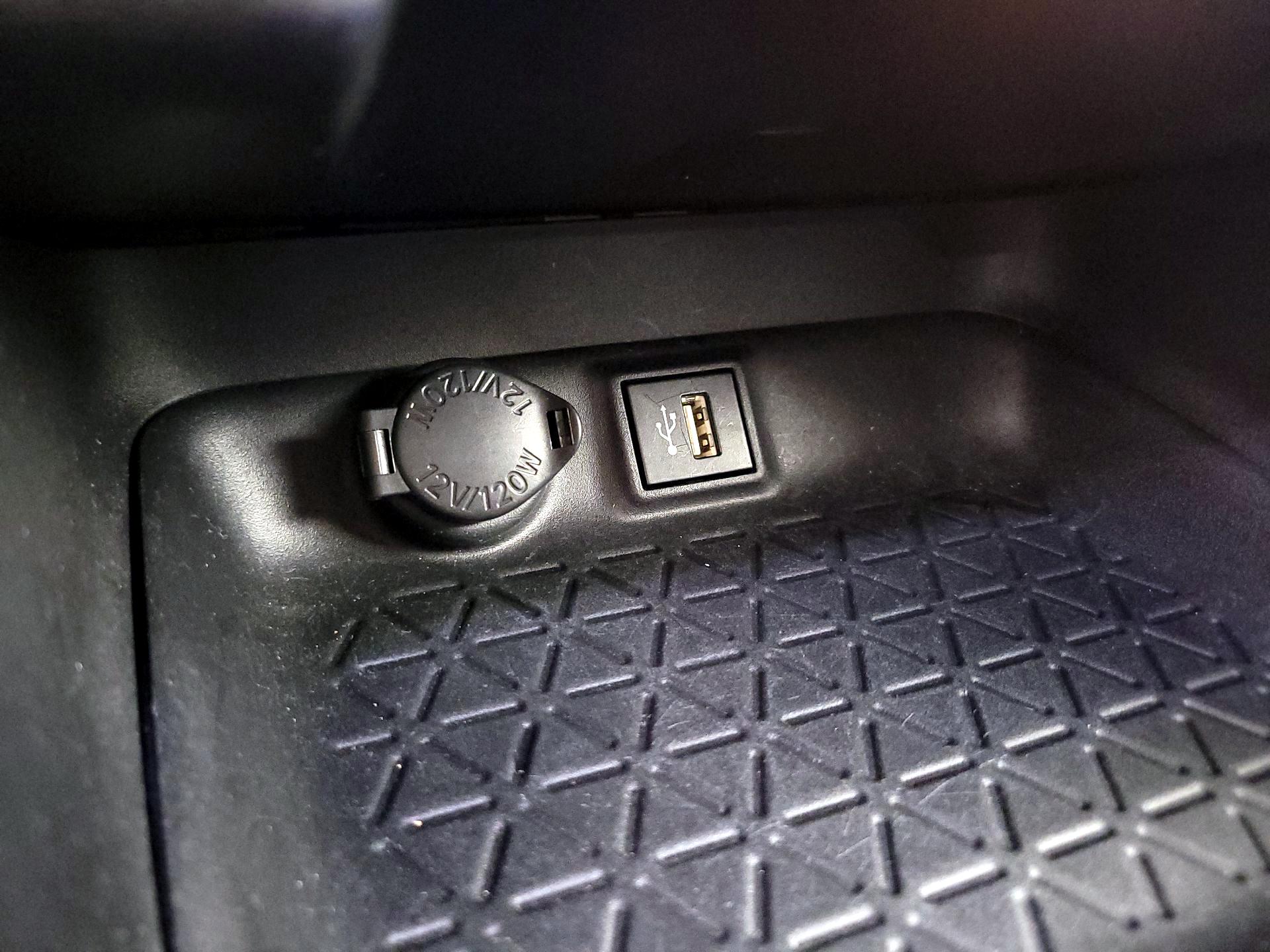 Thumbnail: 2024 Toyota RAV4 - 18