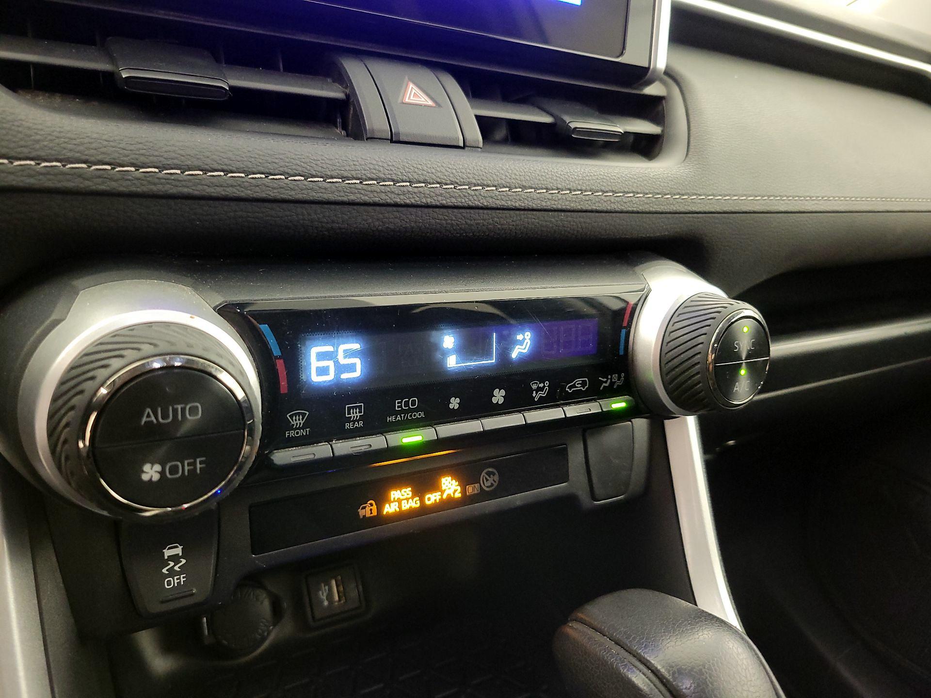 Thumbnail: 2024 Toyota RAV4 - 16