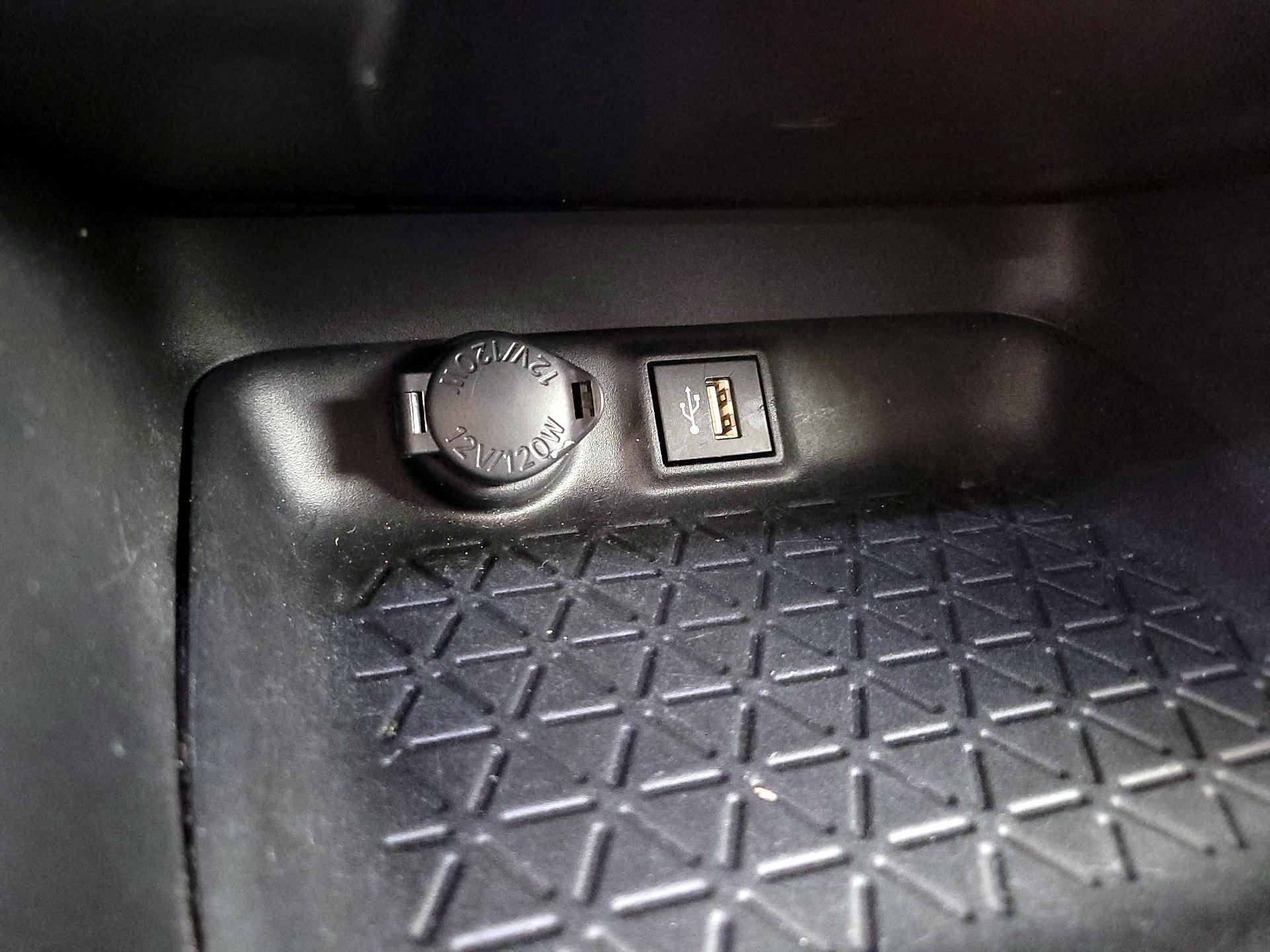 Thumbnail: 2024 Toyota RAV4 - 18