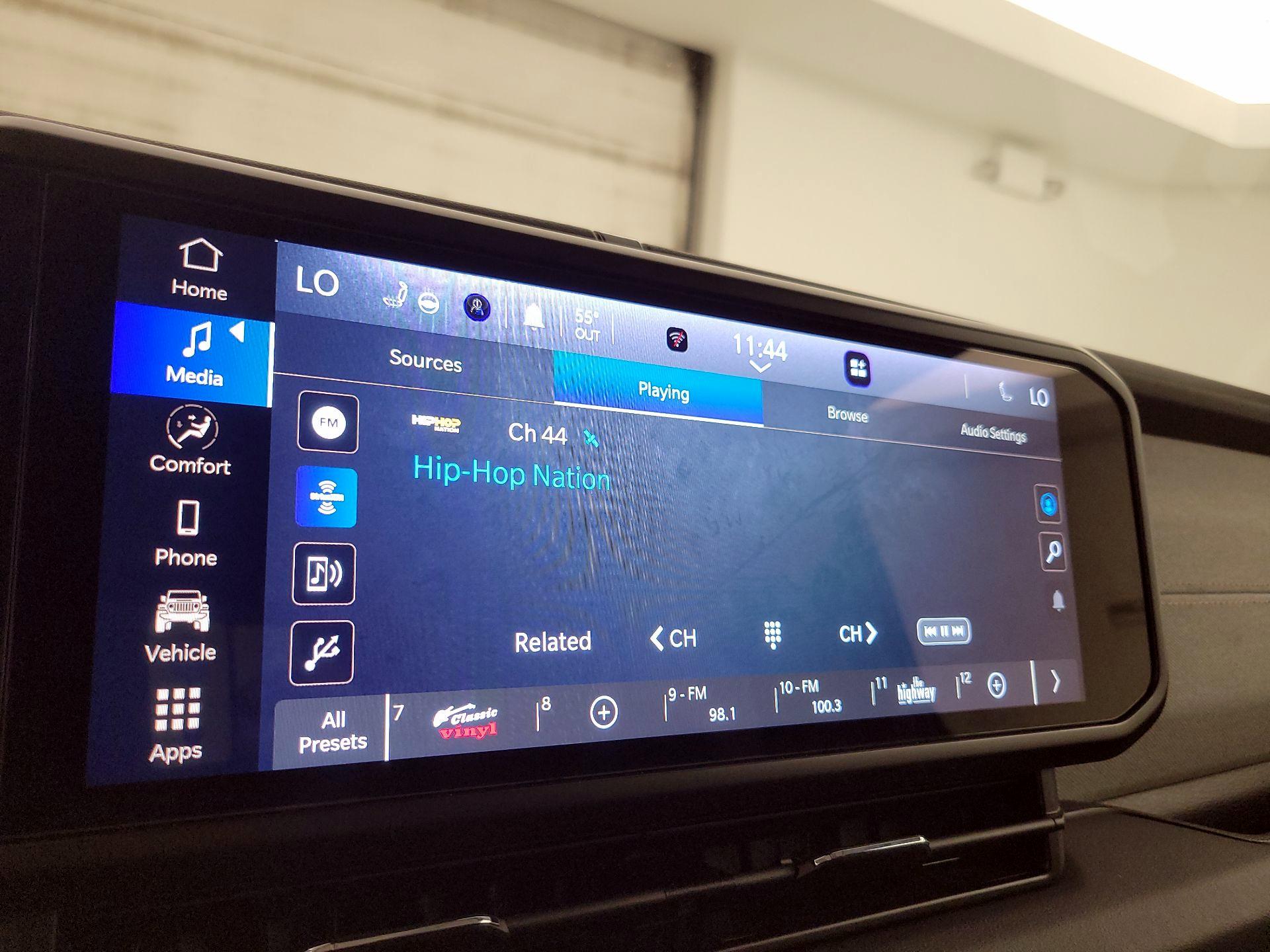 Thumbnail: 2024 Jeep Wrangler - 15