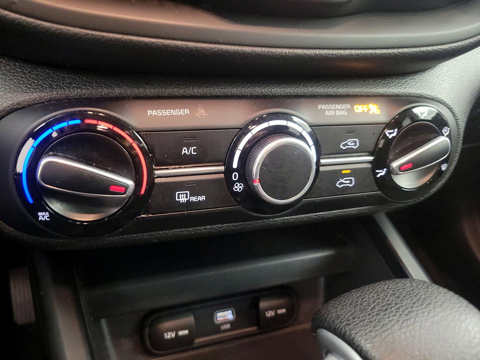 Thumbnail: 2023 Kia Soul - 16