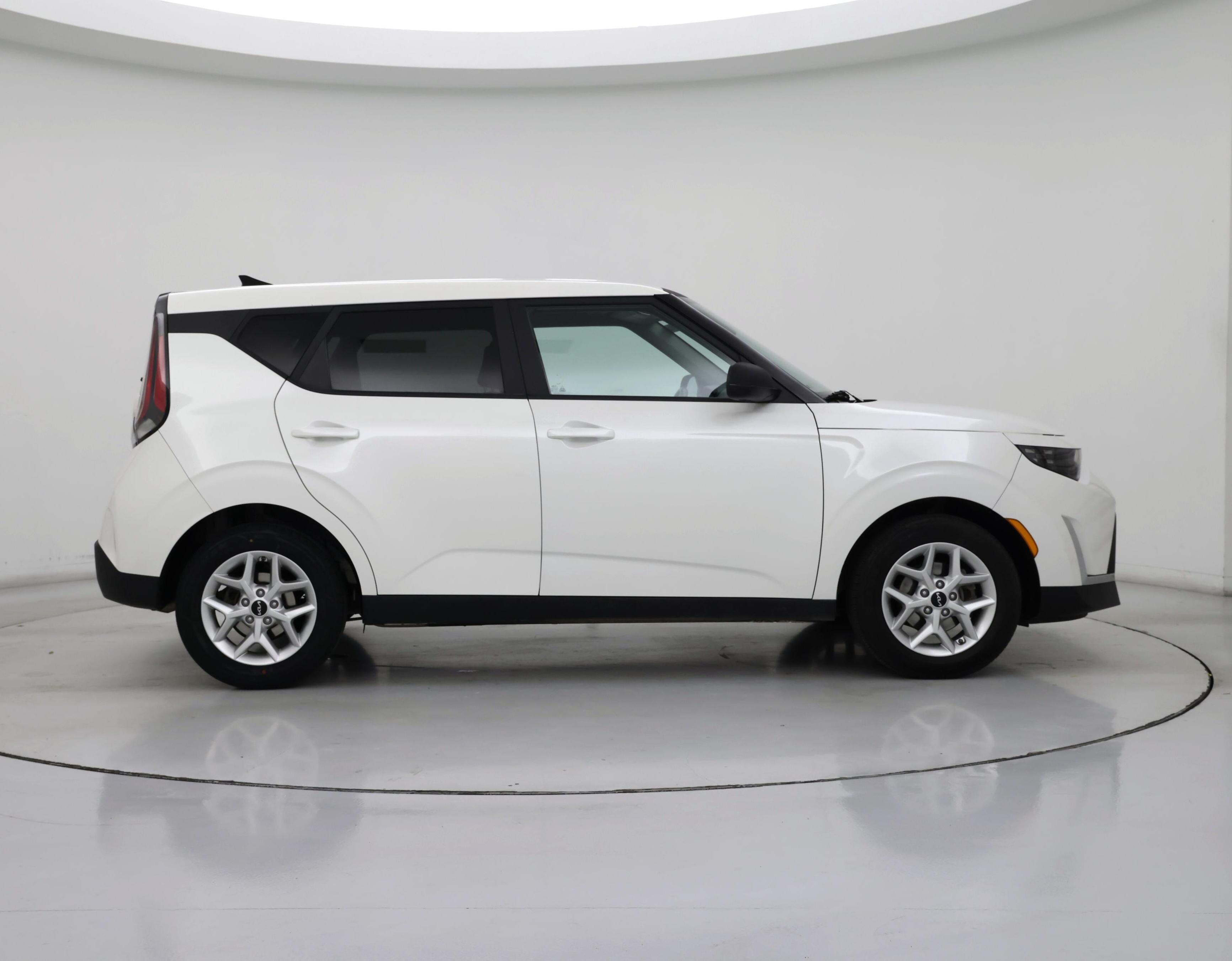 Thumbnail: 2023 Kia Soul - 7